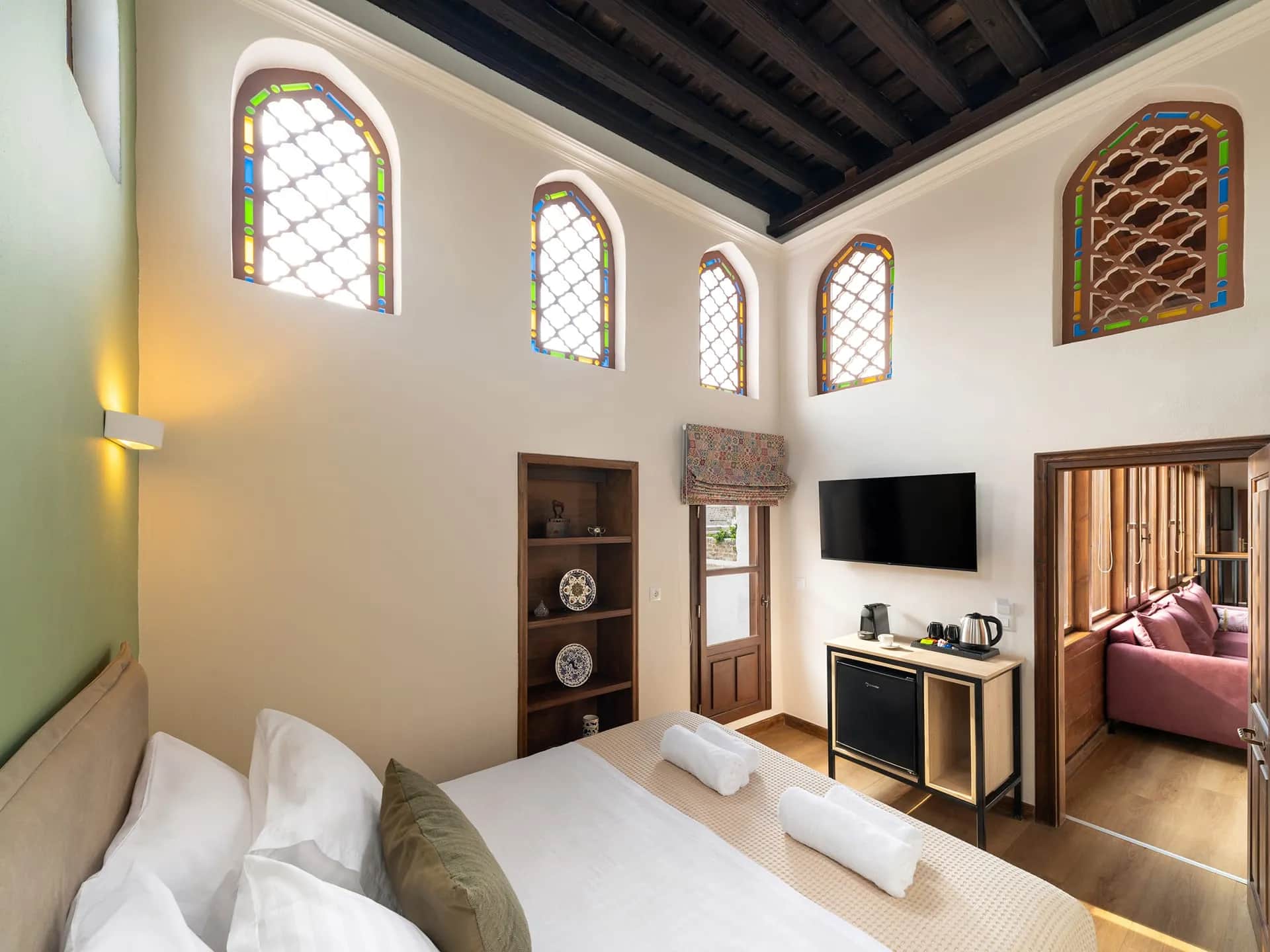 Jivaeri Luxury Suites - Helios Suite — photo 4
