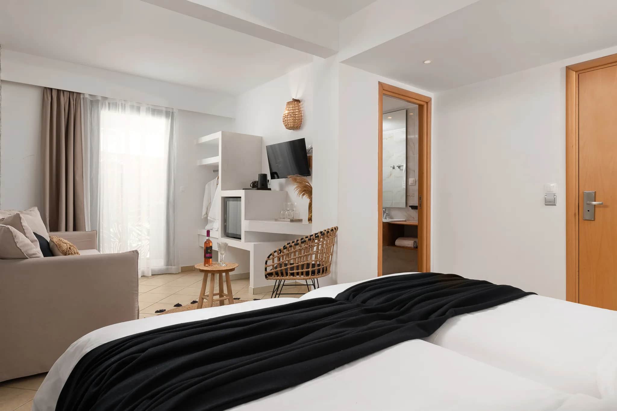 Superior Quadruple Room - Diana Art Boutique Hotel — photo 2