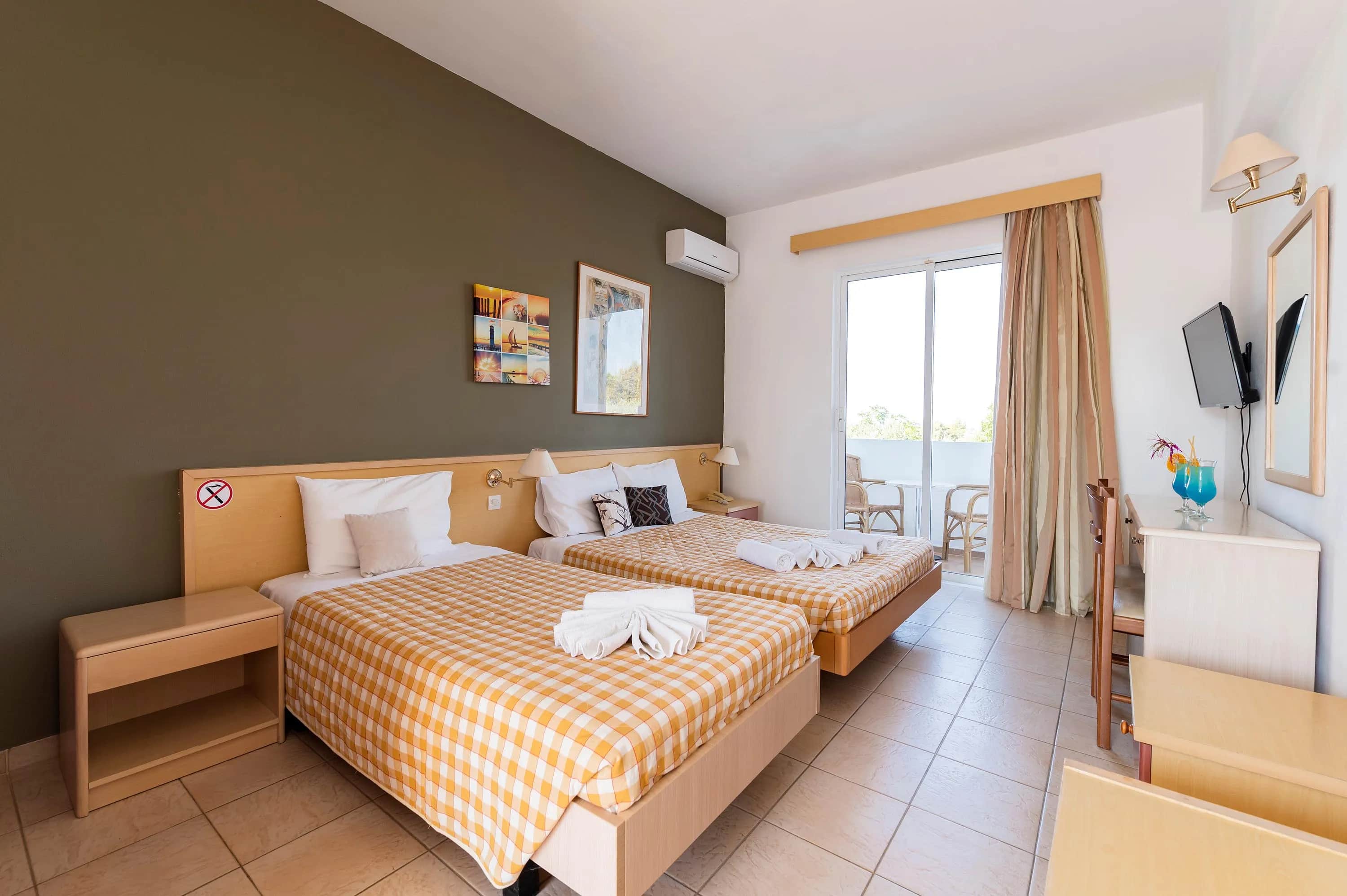 Sea/Garden View-Triple - Summer View Hotel — photo 1