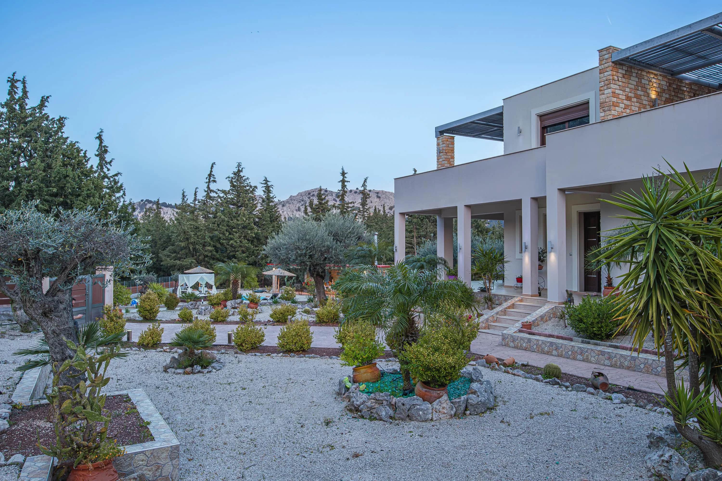 Physis Luxury Villa — photo 4