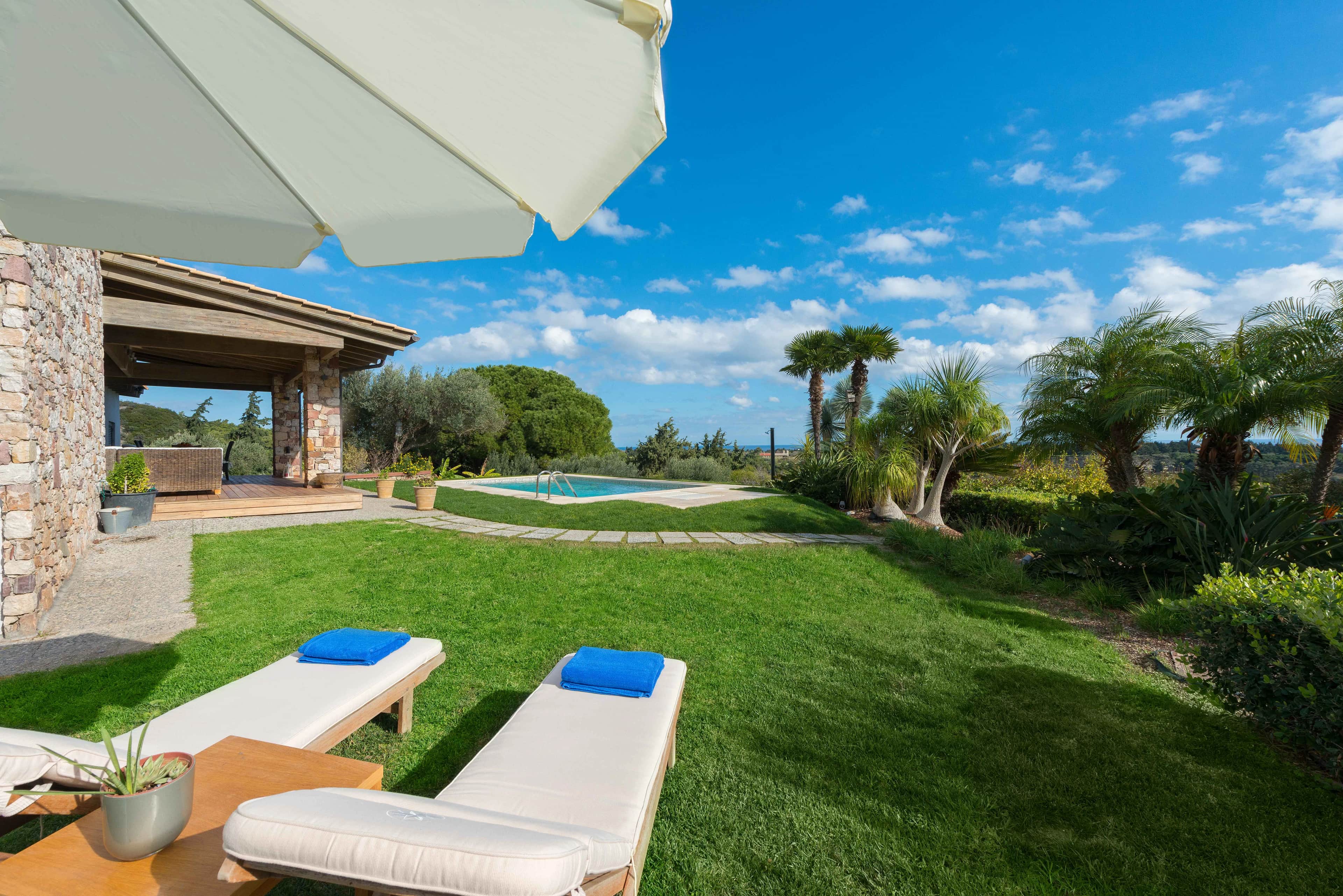 Blue & Green View Villa — photo 3