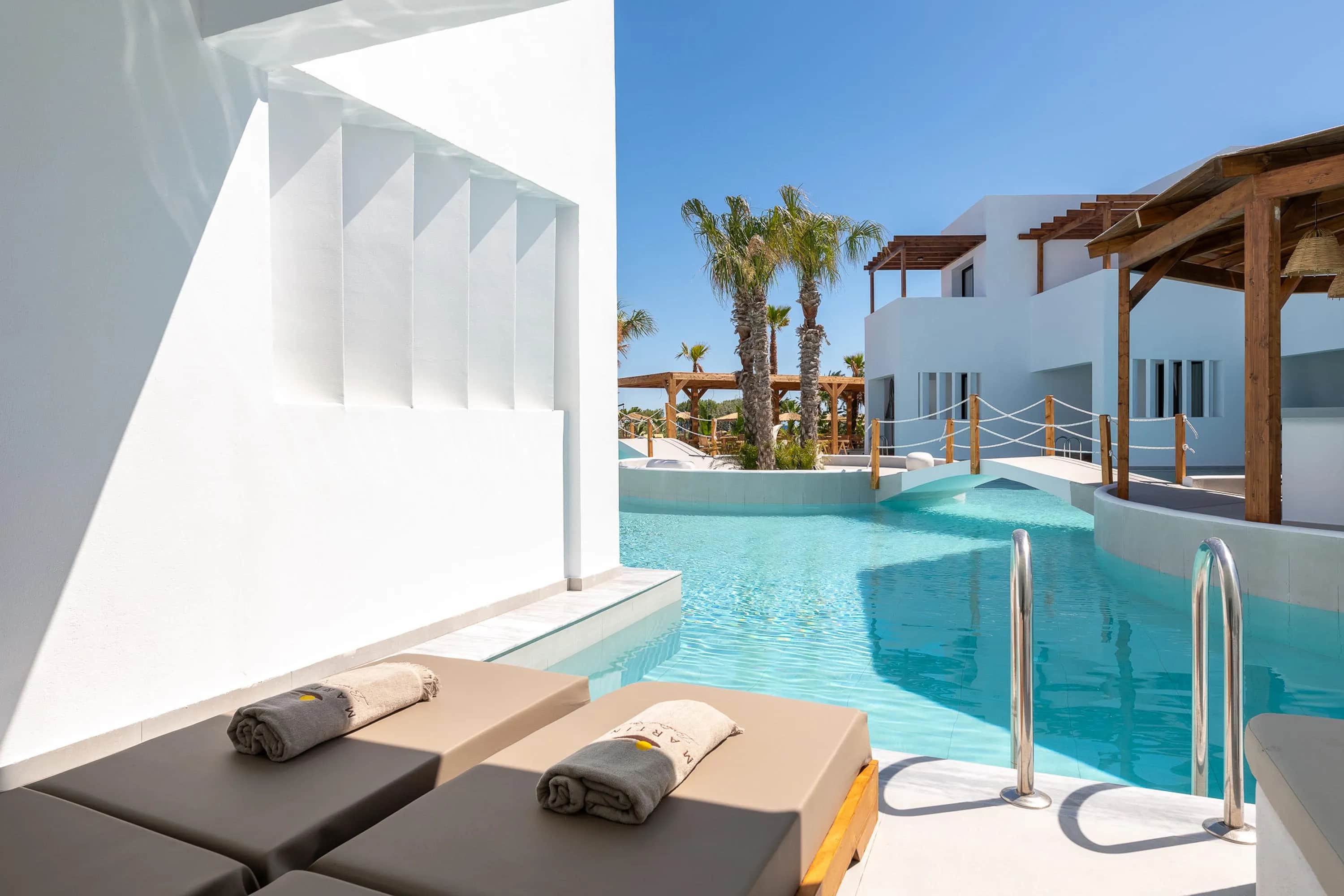 Suite with Sharing Pool - Martini Boutique Resort — photo 2