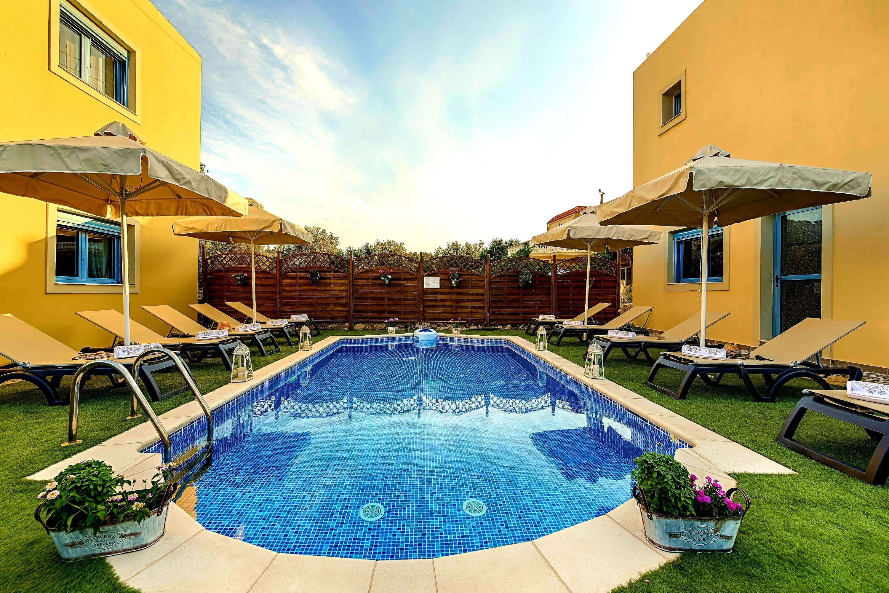 Retro Villas - Superior Villa with Shared Pool — photo 1