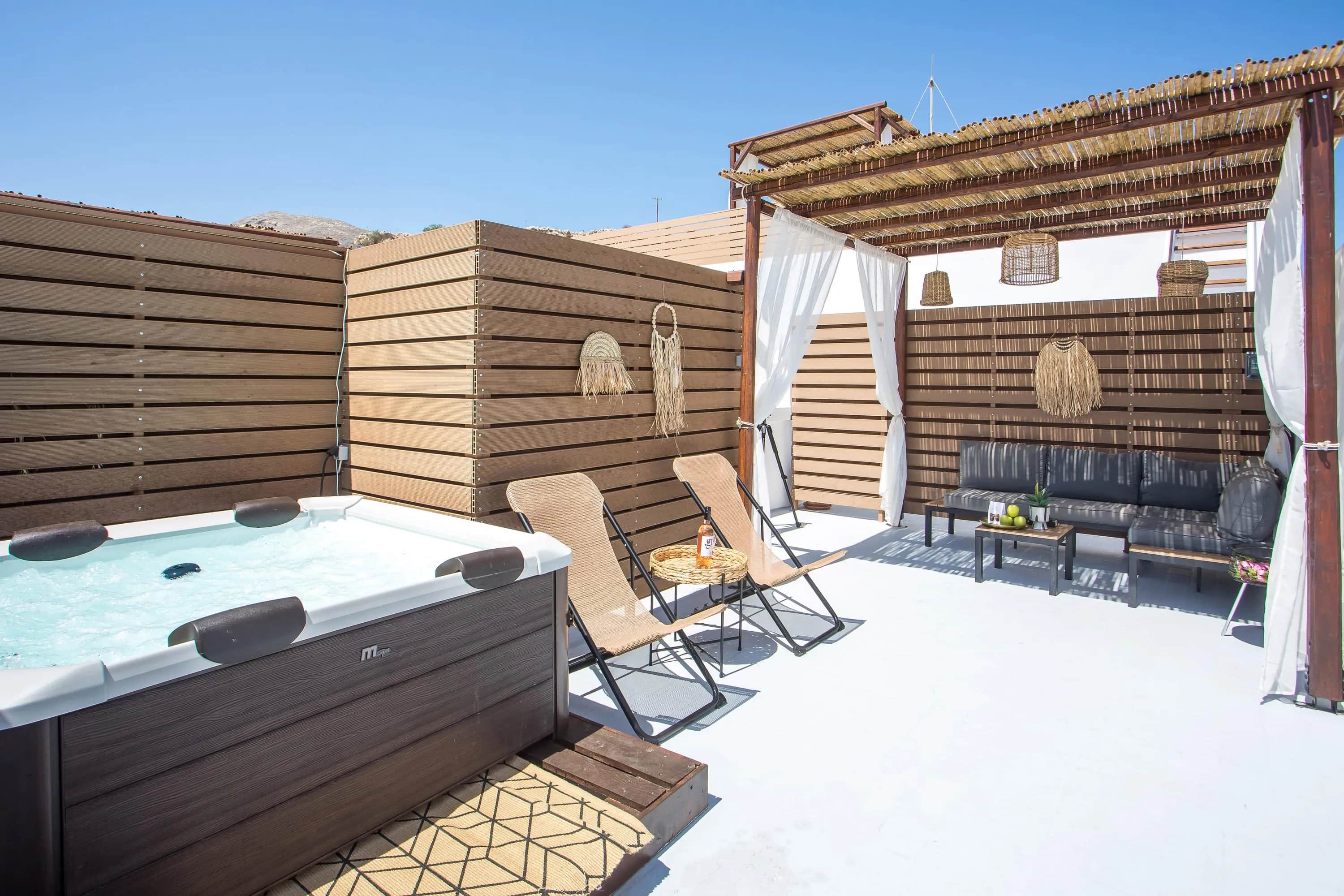 Bliss Luxury Suites - Wind — photo 1