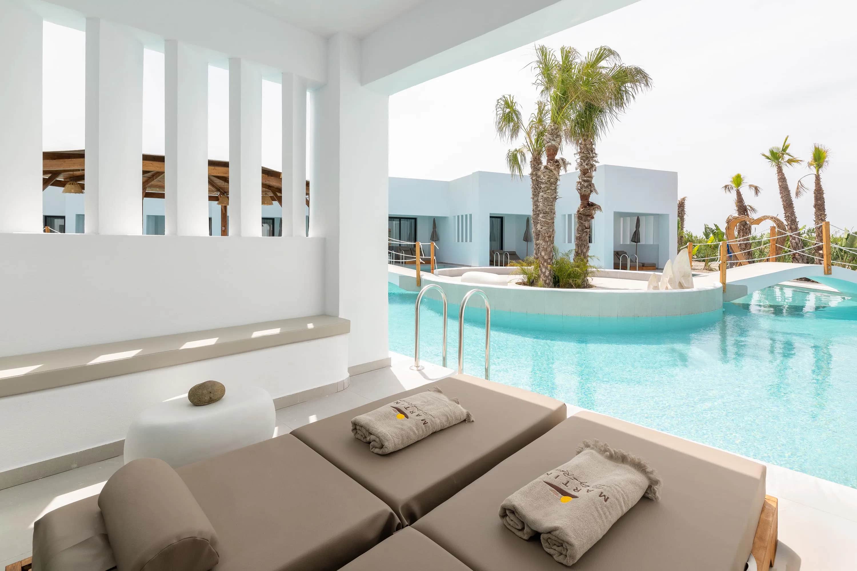Suite with Sharing Pool - Martini Boutique Resort — photo 1