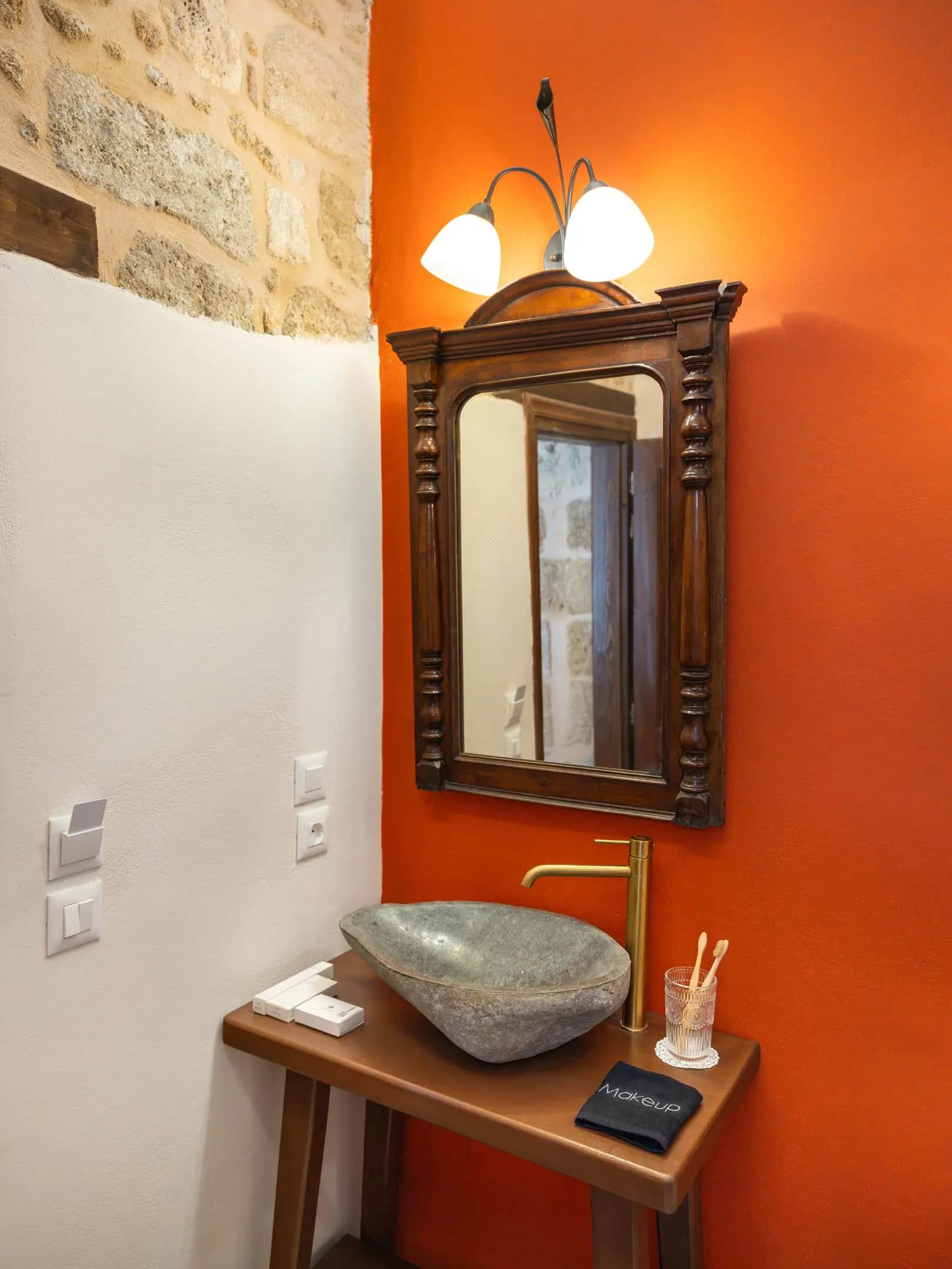 Jivaeri Luxury Suites - Iviskos Suite — photo 5