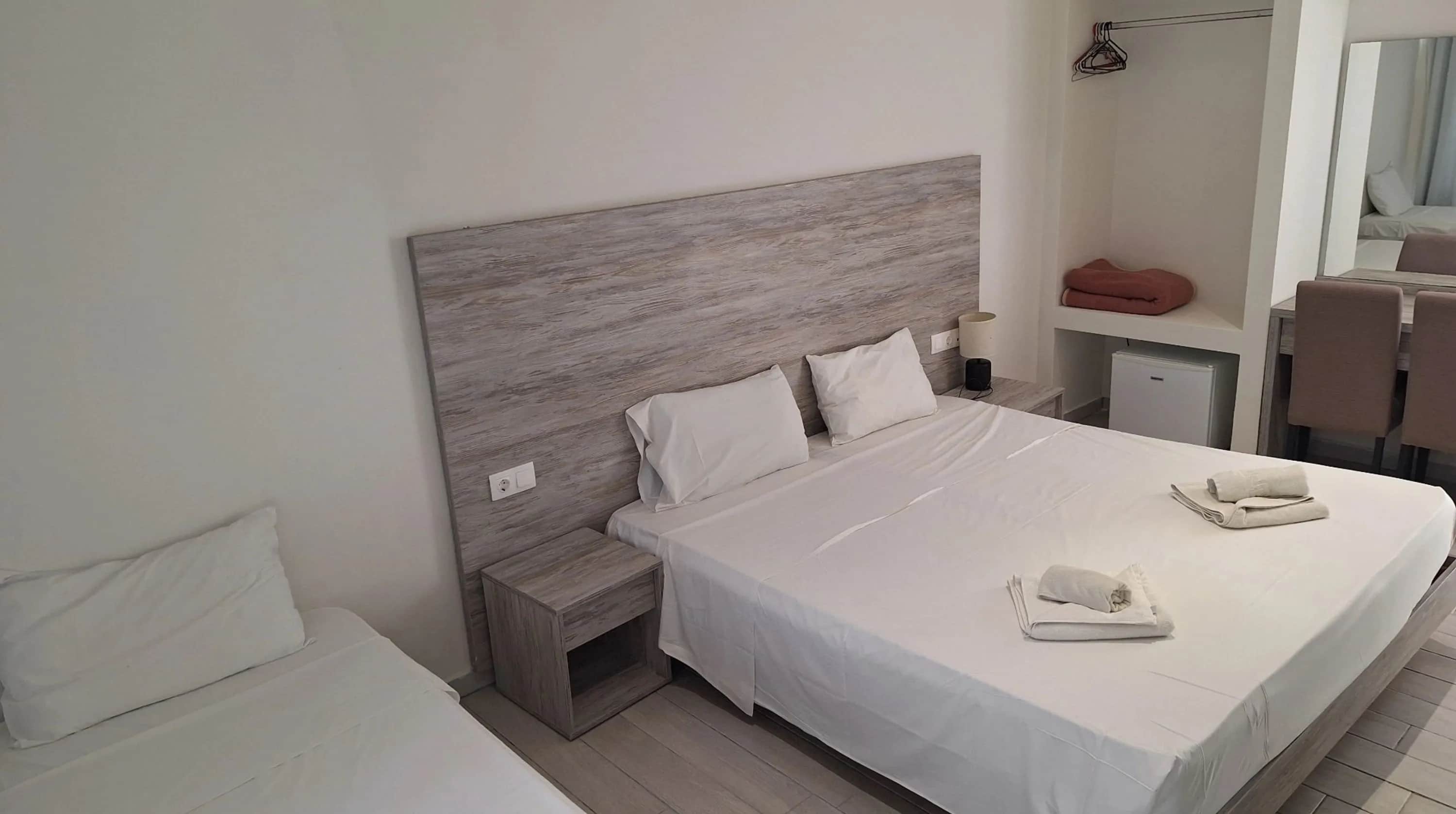 Lido Star Faliraki - Triple Room with Garden View — photo 2