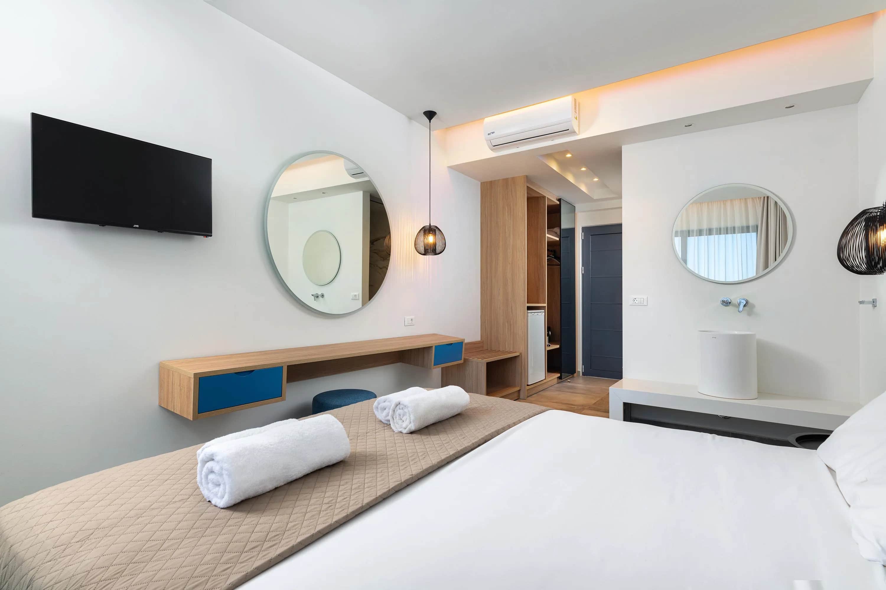 Ground Double Lux with Pool View - Aquarius Beach Hotel — photo 2