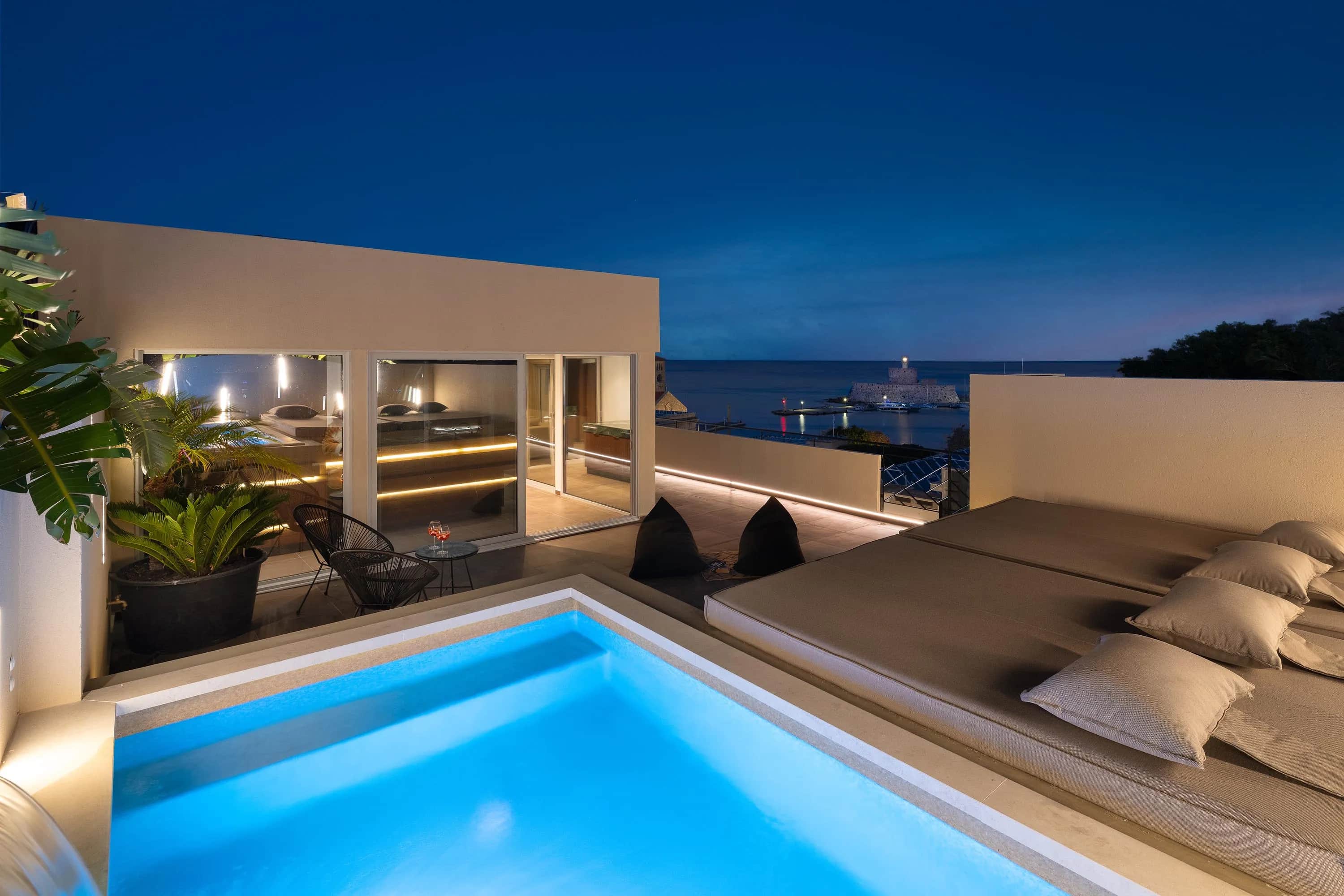 Hamilton Elite Penthouse — photo 1
