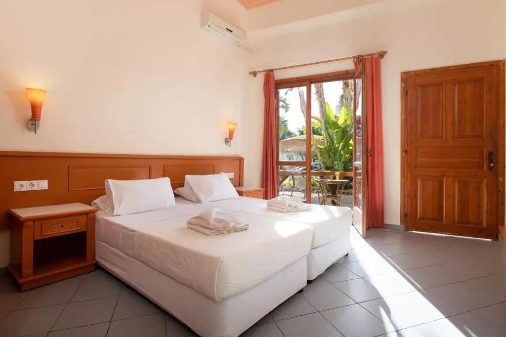 Ground Twin Room with Pool View - Aquarius Beach Hotel, Faliraki