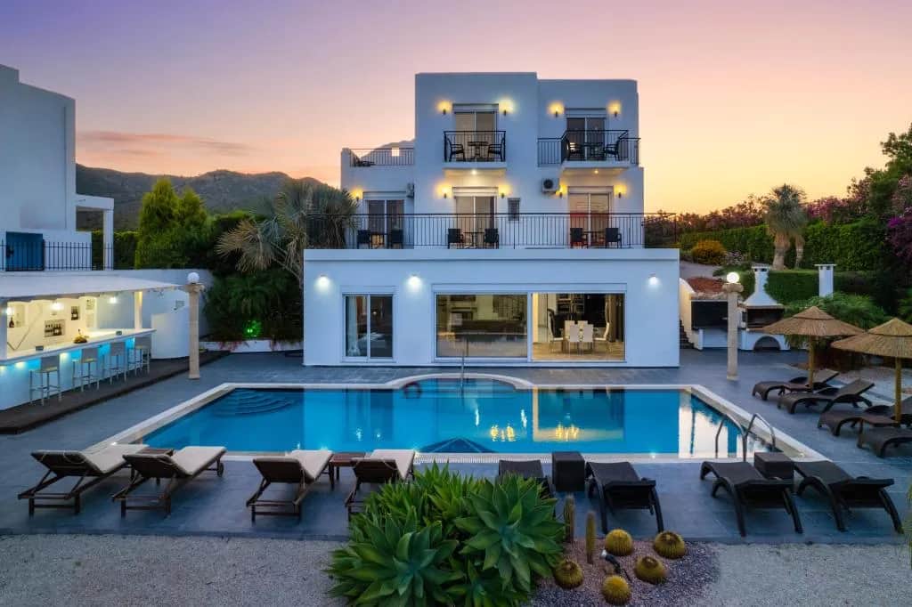 Diamond Villa , Gennadi