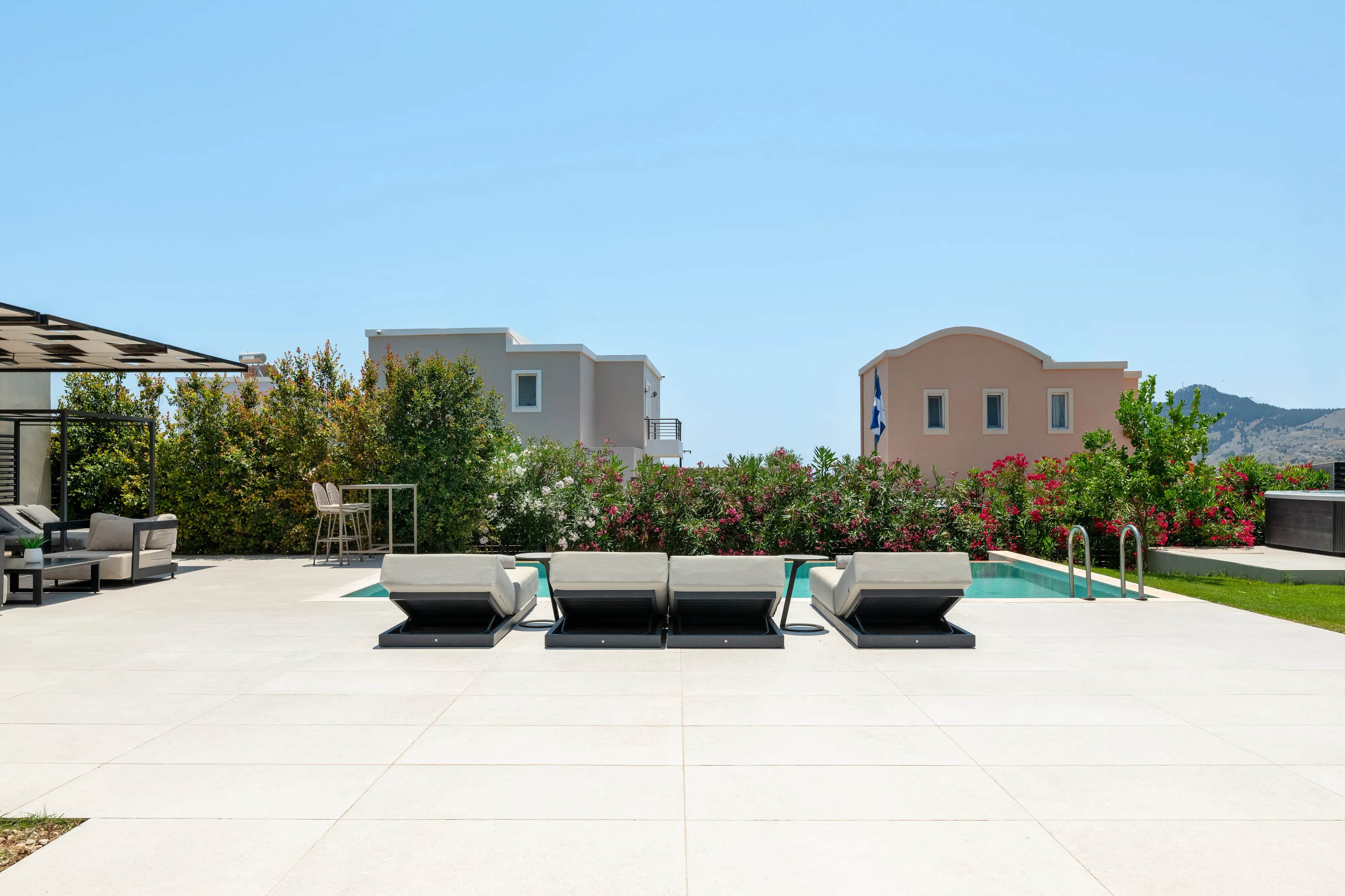 Trapezia Luxury Living - Garnet — photo 3