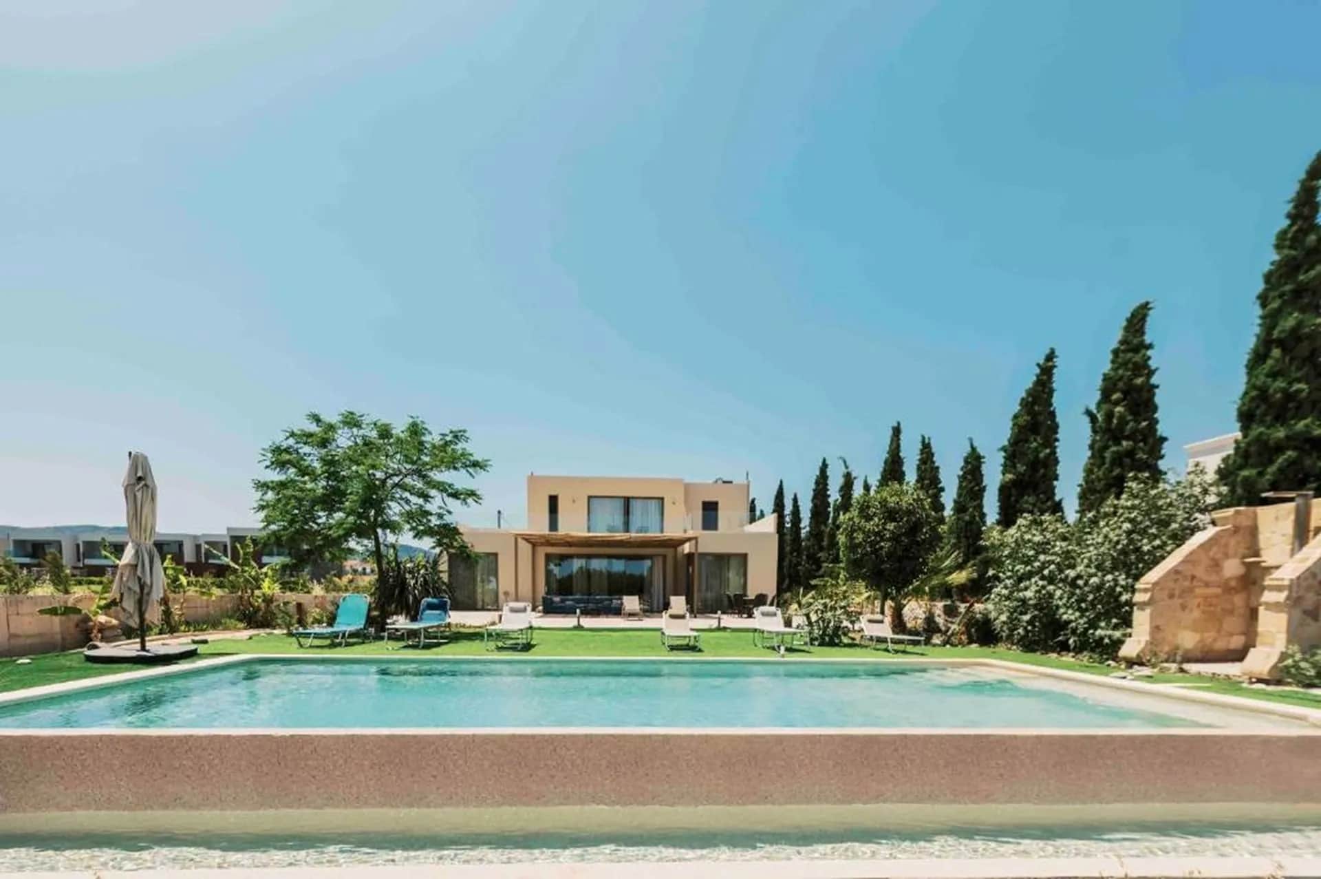 Mythica Luxury Villa — photo 1