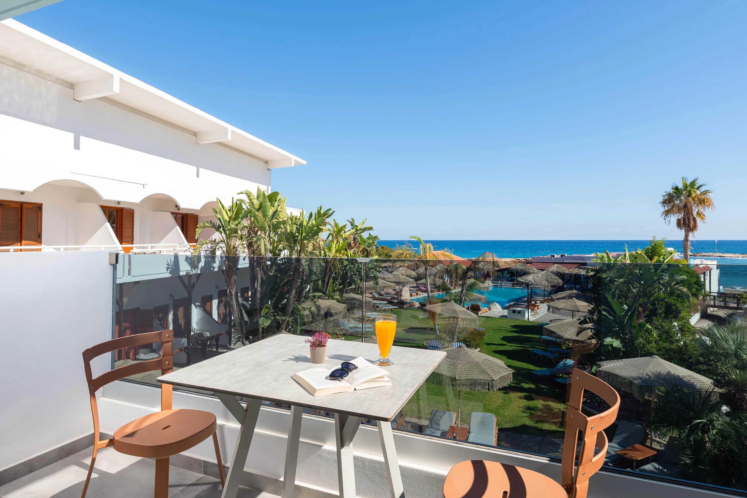 Lux Double Sea View - Aquarius Beach Hotel — photo 5
