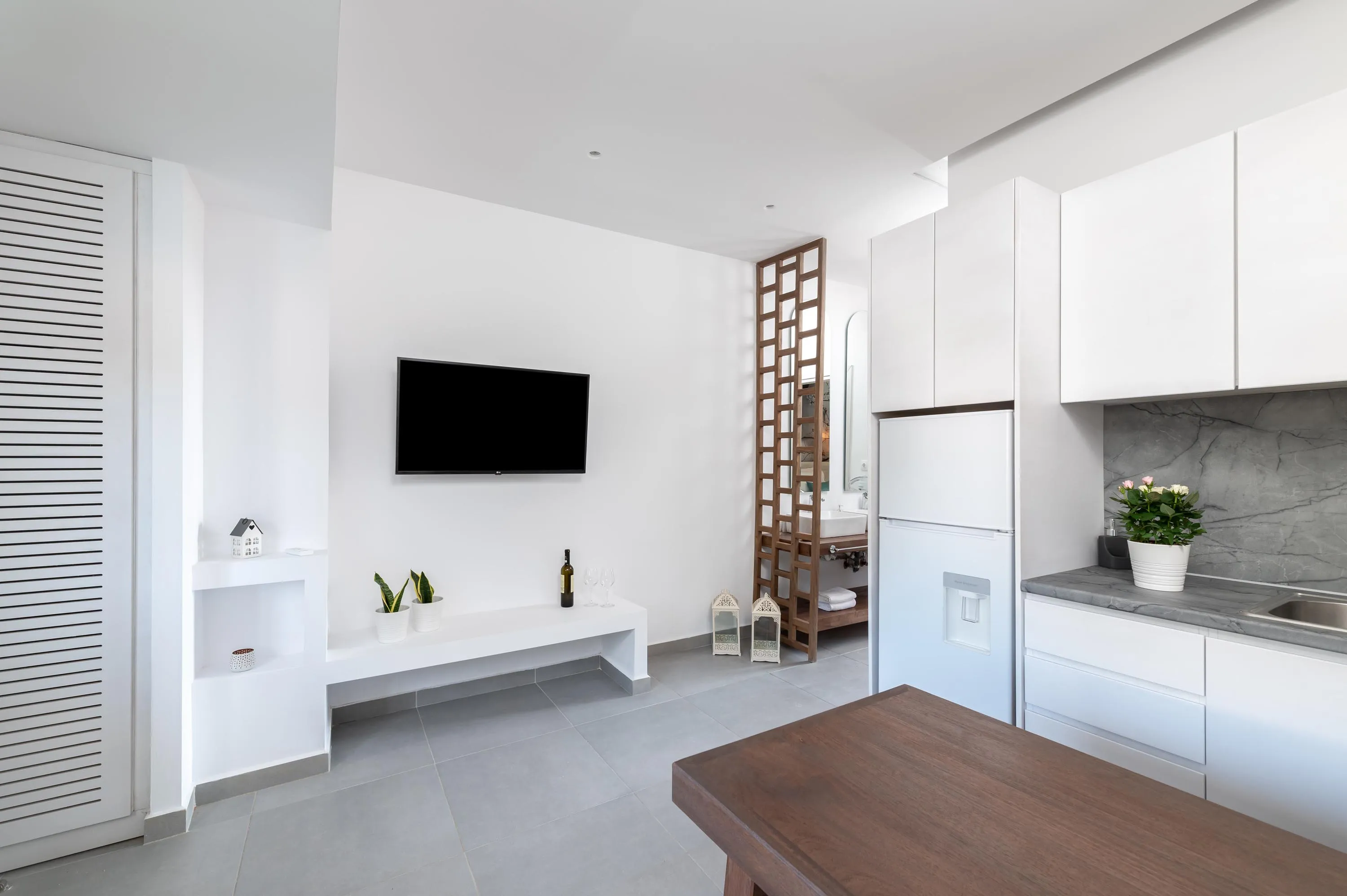 First Floor Apartment - Kellys Luxury Apartments — photo 5