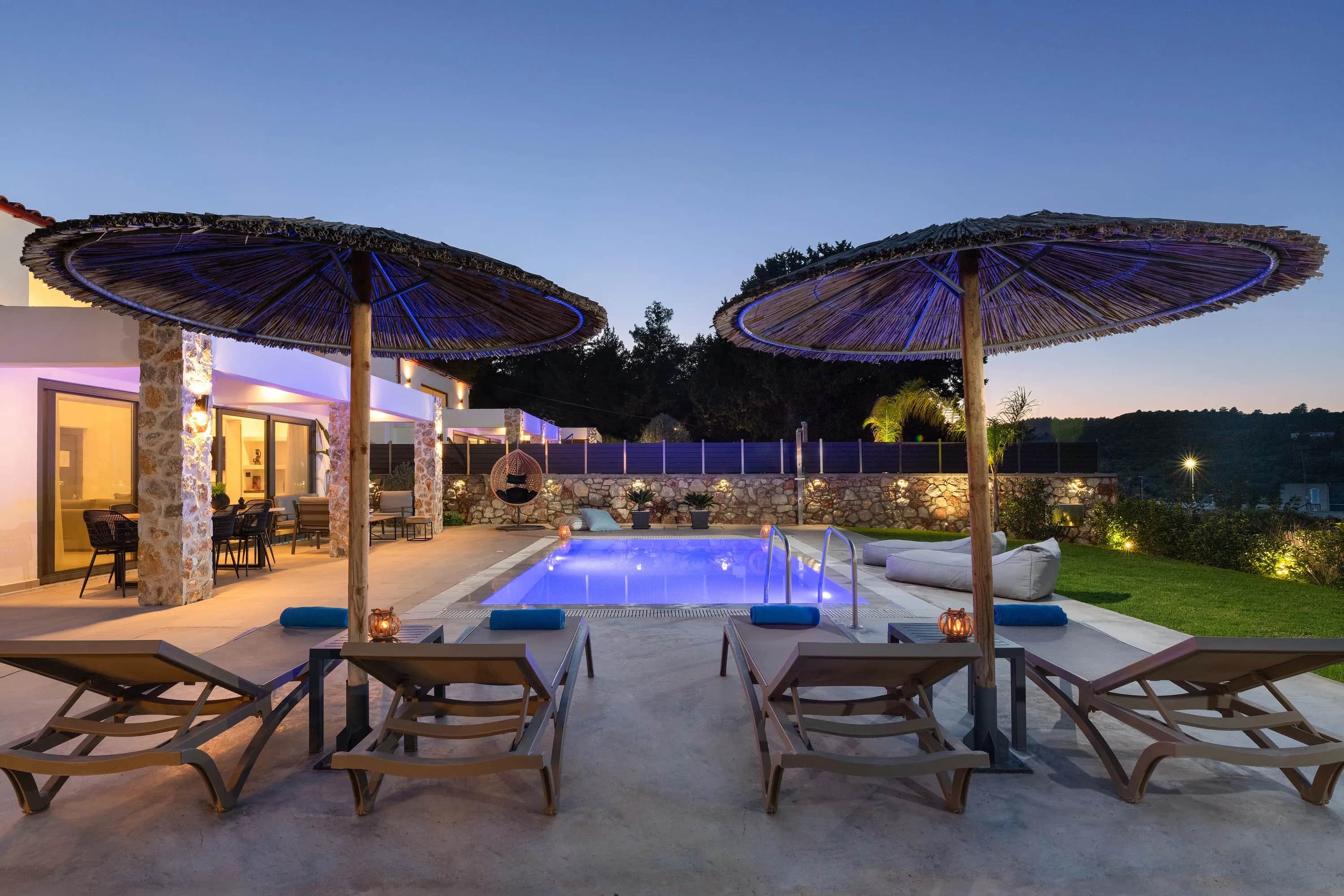 Aiora Luxury Villa 2 — photo 3
