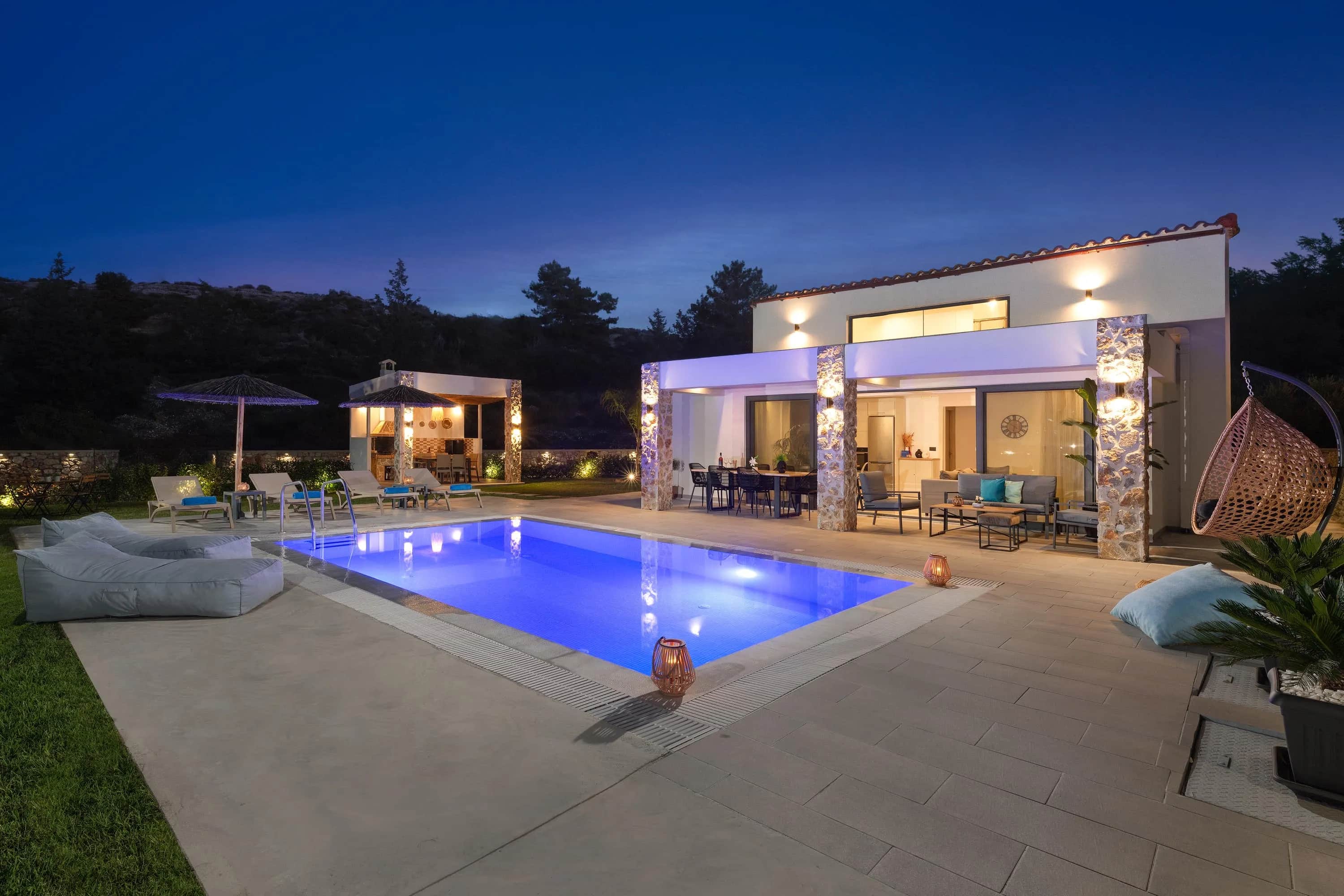 Aiora Luxury Villa 2 — photo 2