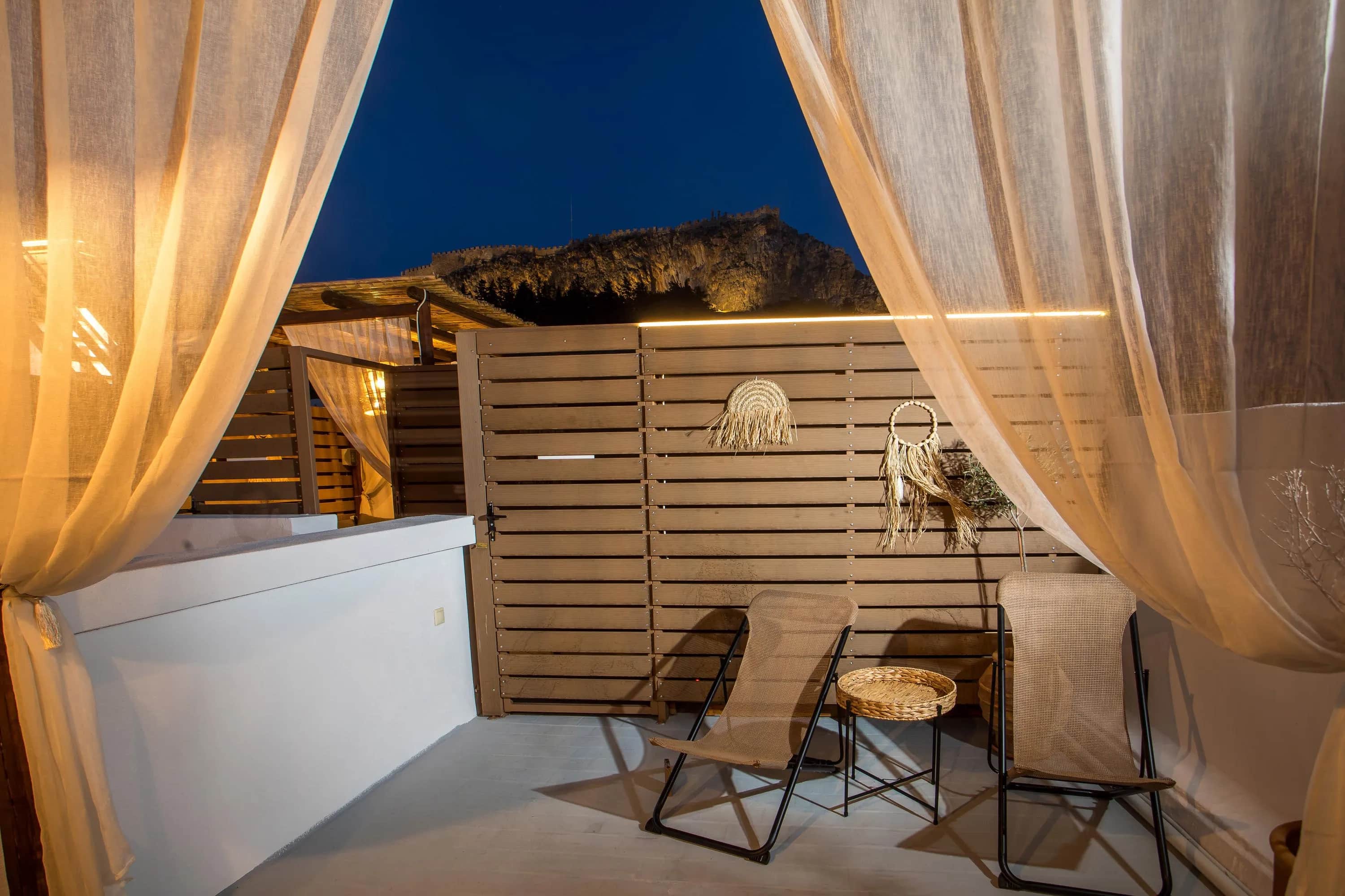 Bliss Luxury Suites - Earth — photo 4