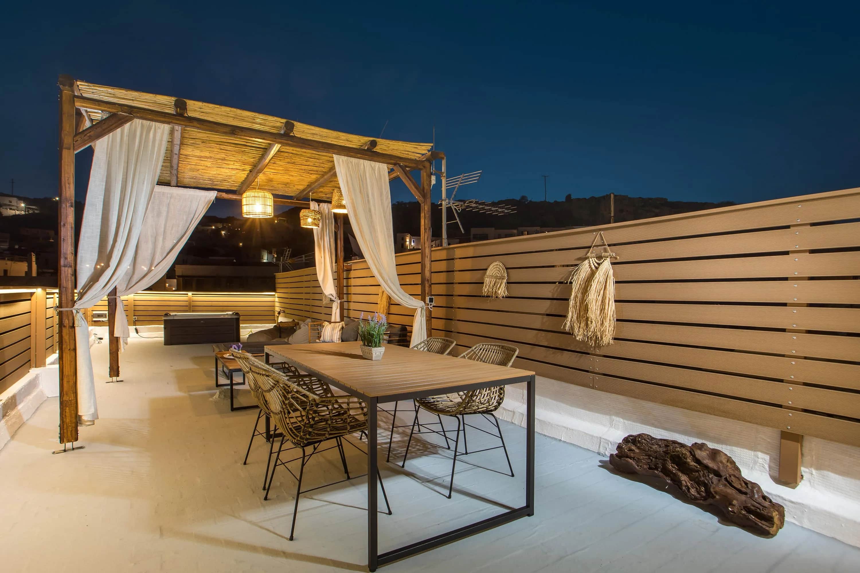 Bliss Luxury Suites - Water — photo 5