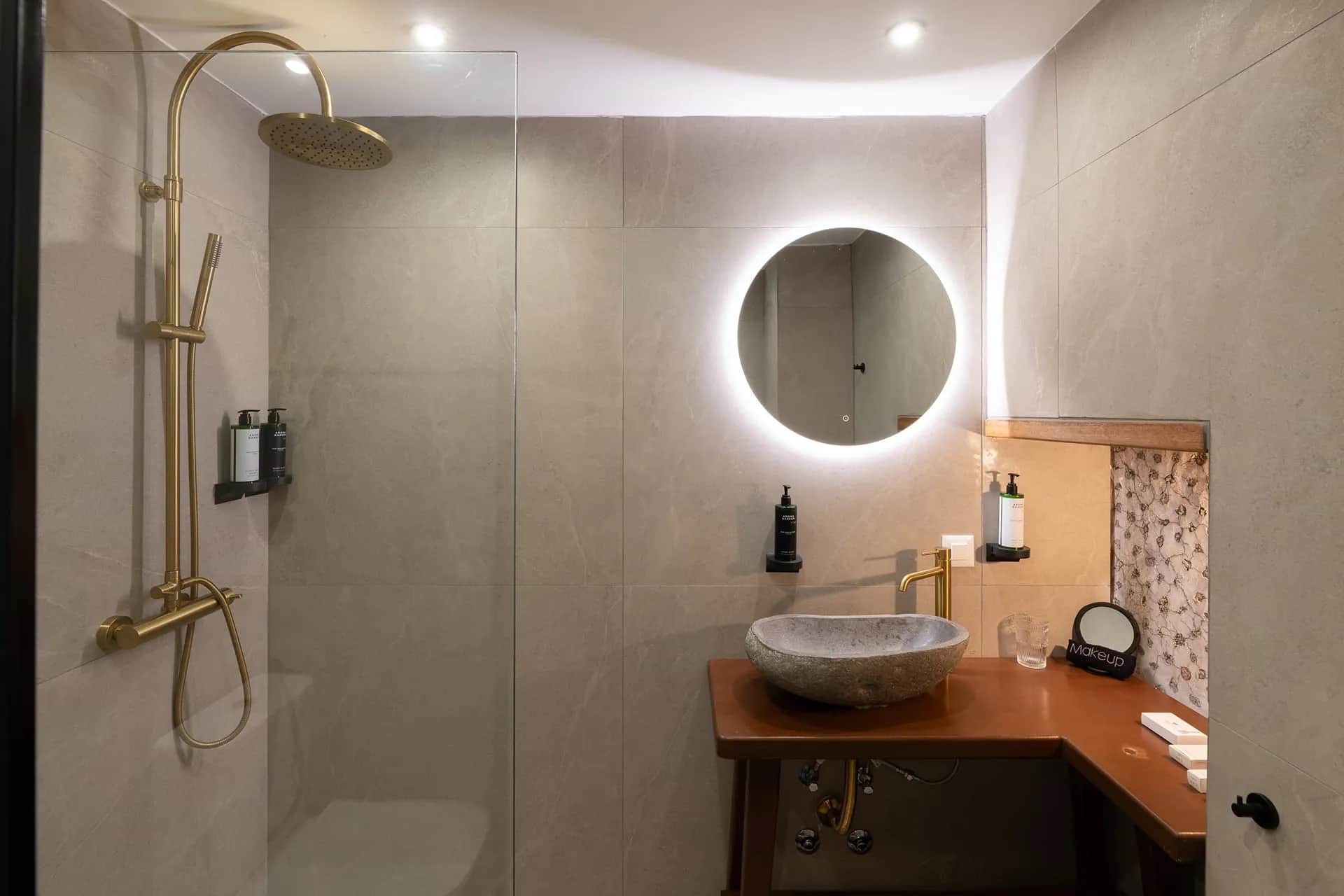 Jivaeri Luxury Suites - Anastasia Suite — photo 4