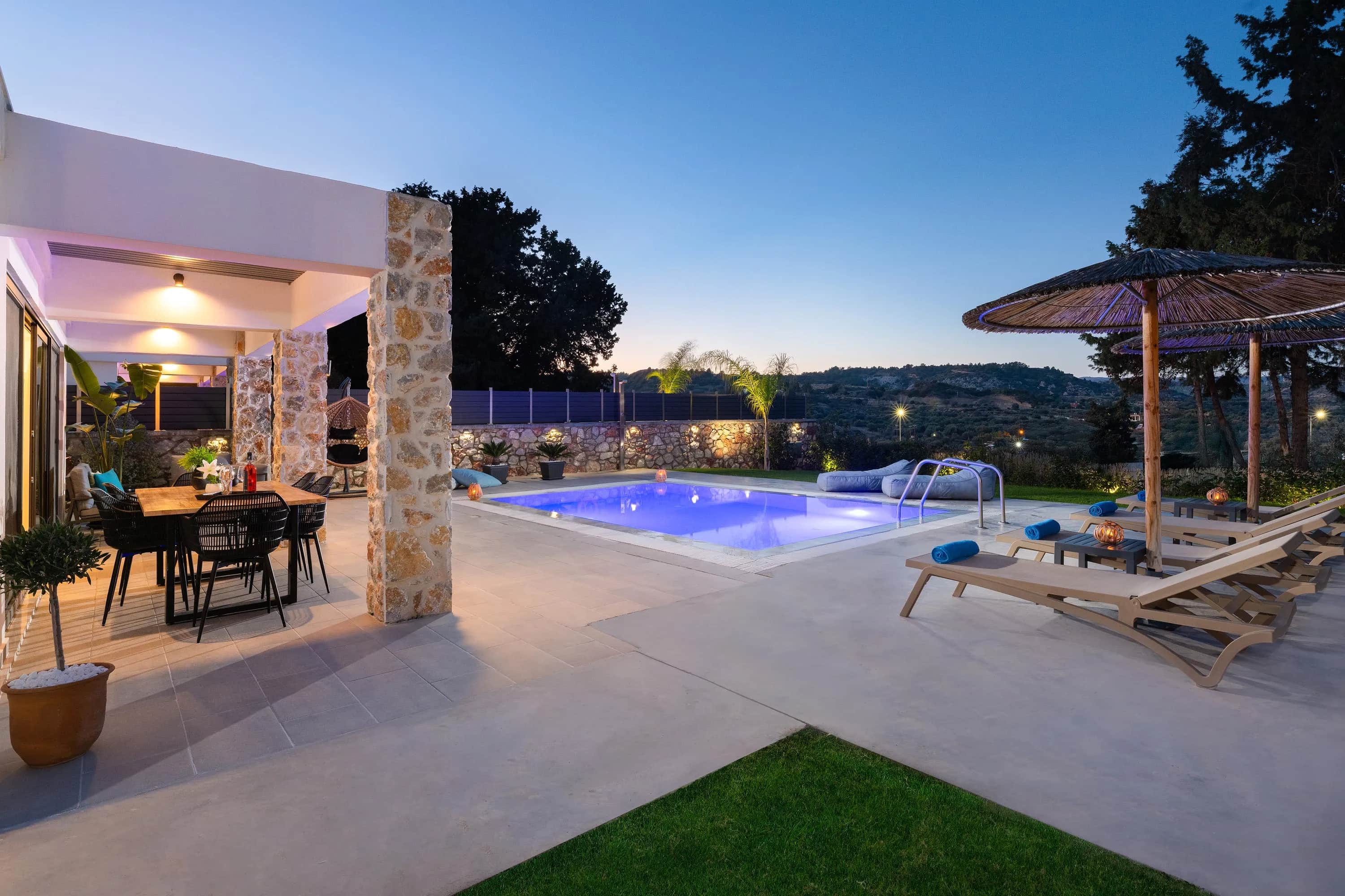 Aiora Luxury Villa 2 — photo 4