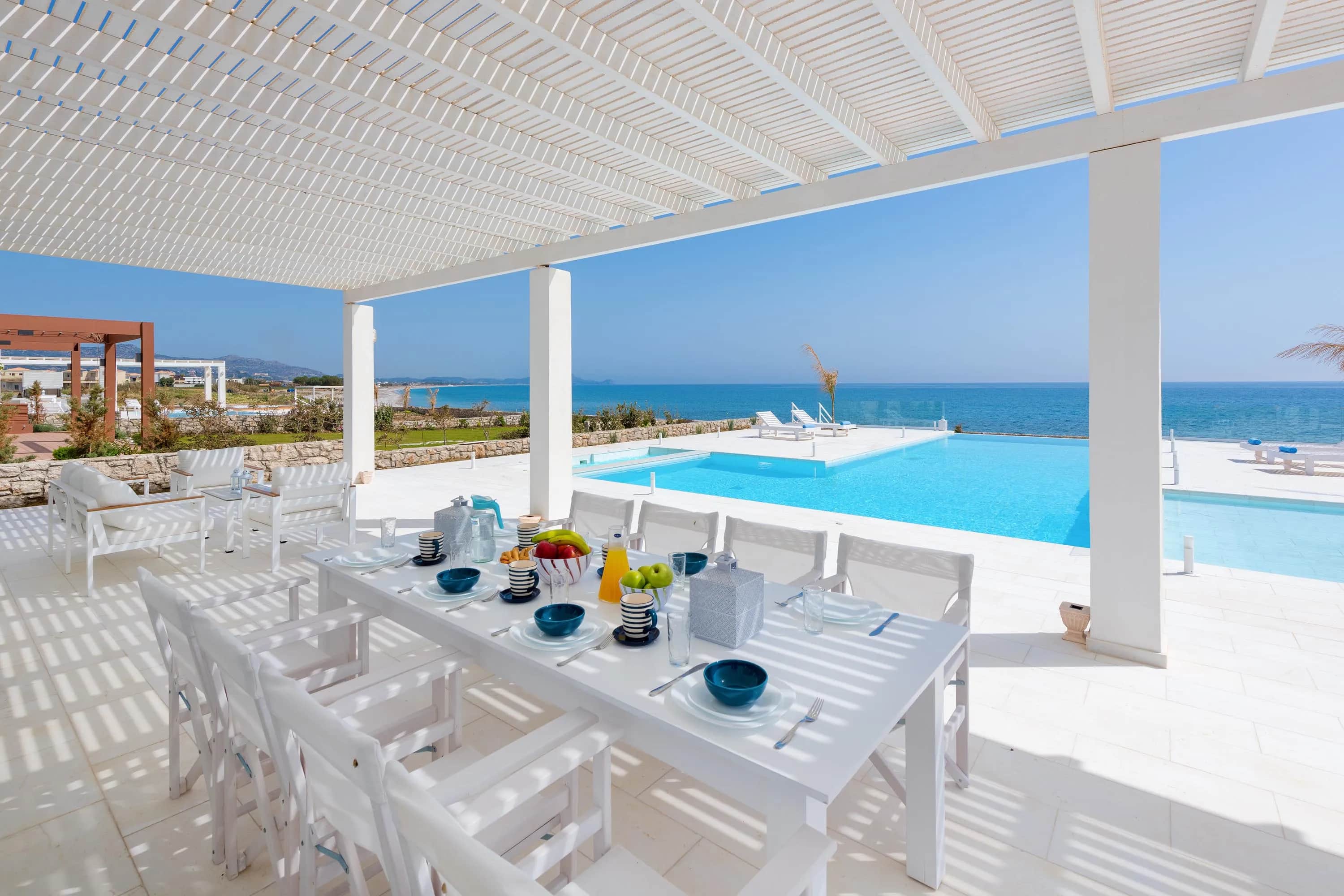 Maria Beachfront Villa — photo 3