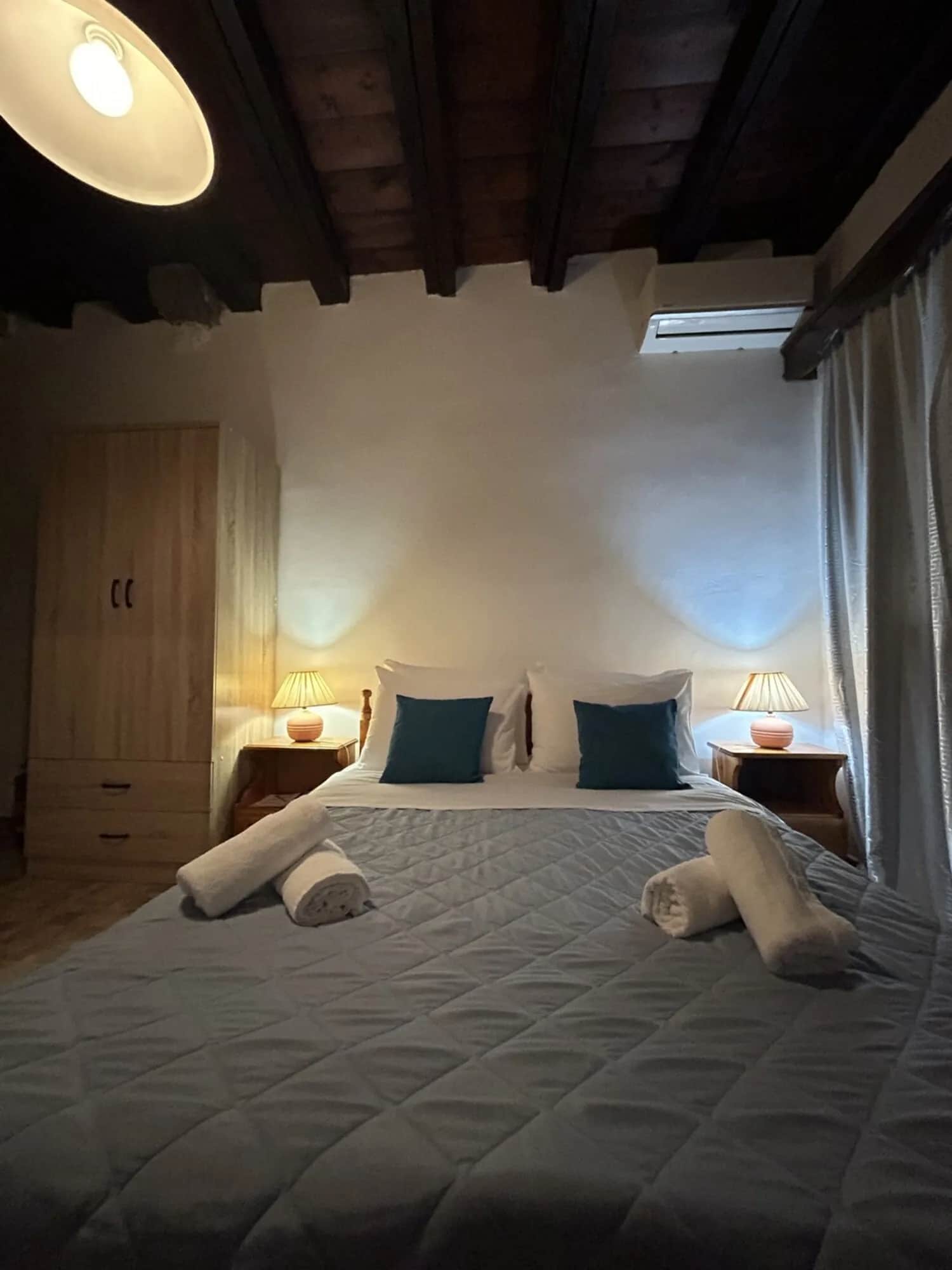 Zoe House — photo 1