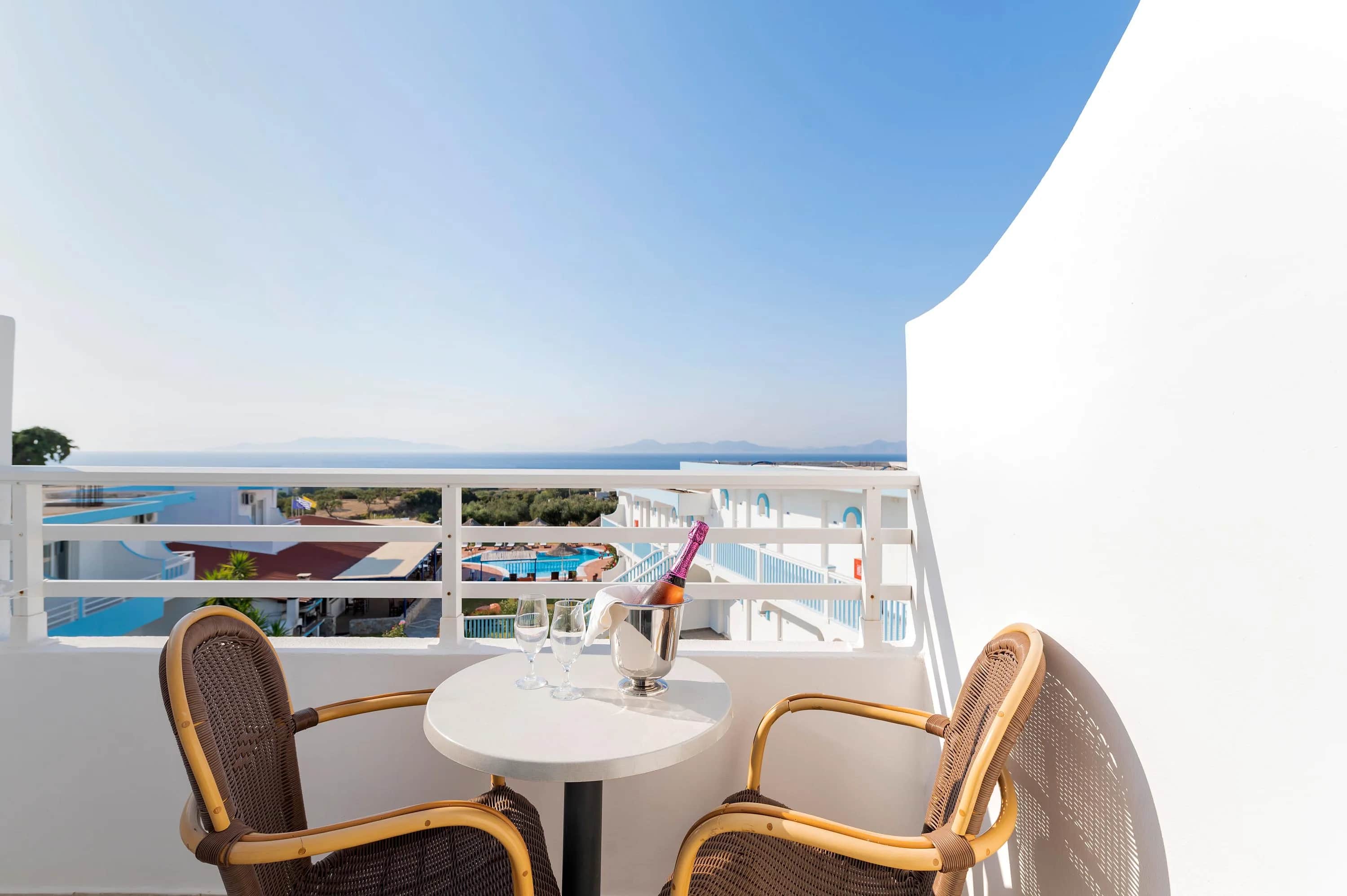 Sea/Garden/Pool View-Double - Summer View Hotel — photo 5