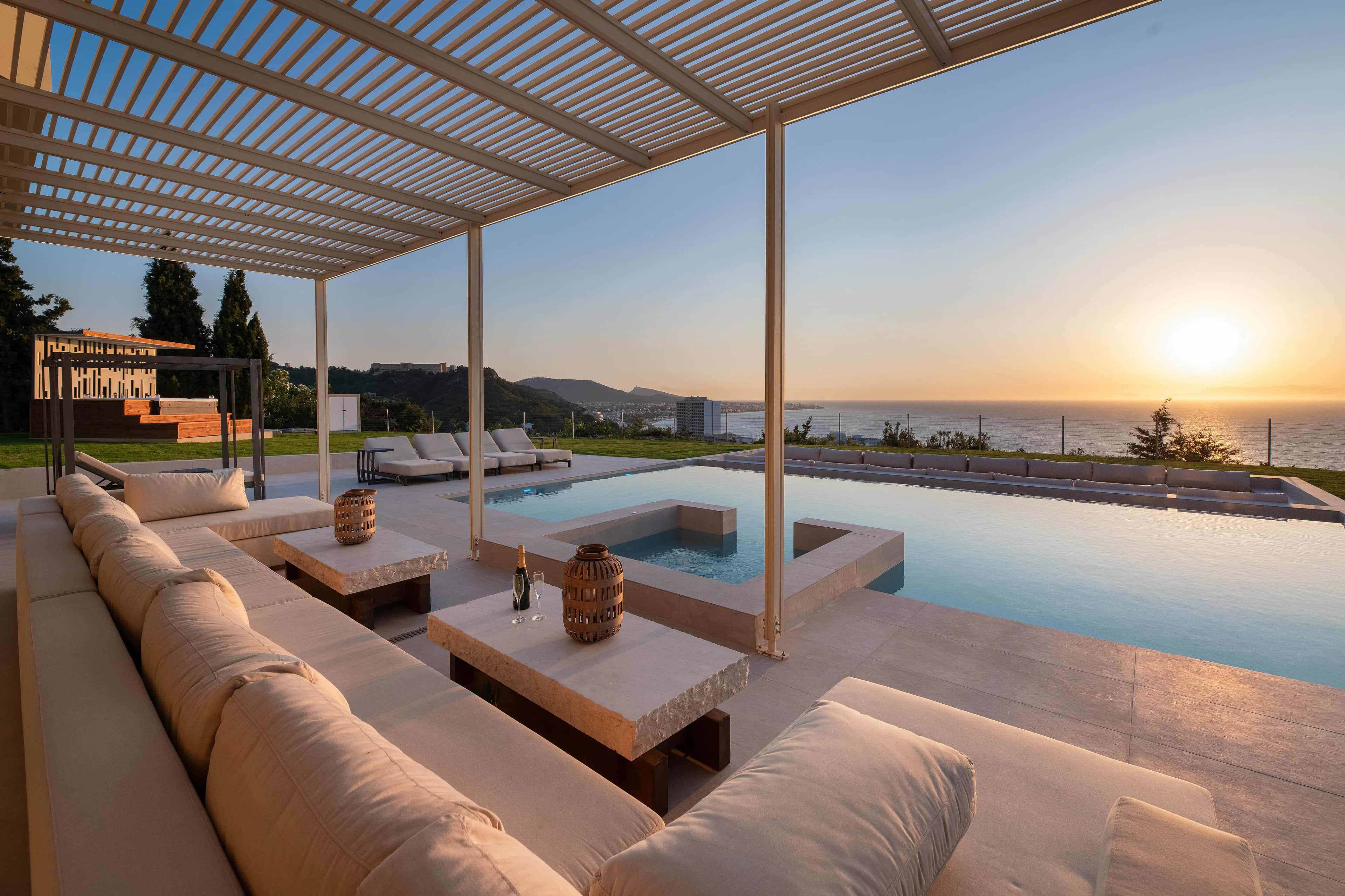 Monte Smith Grand Luxury Villa — photo 4