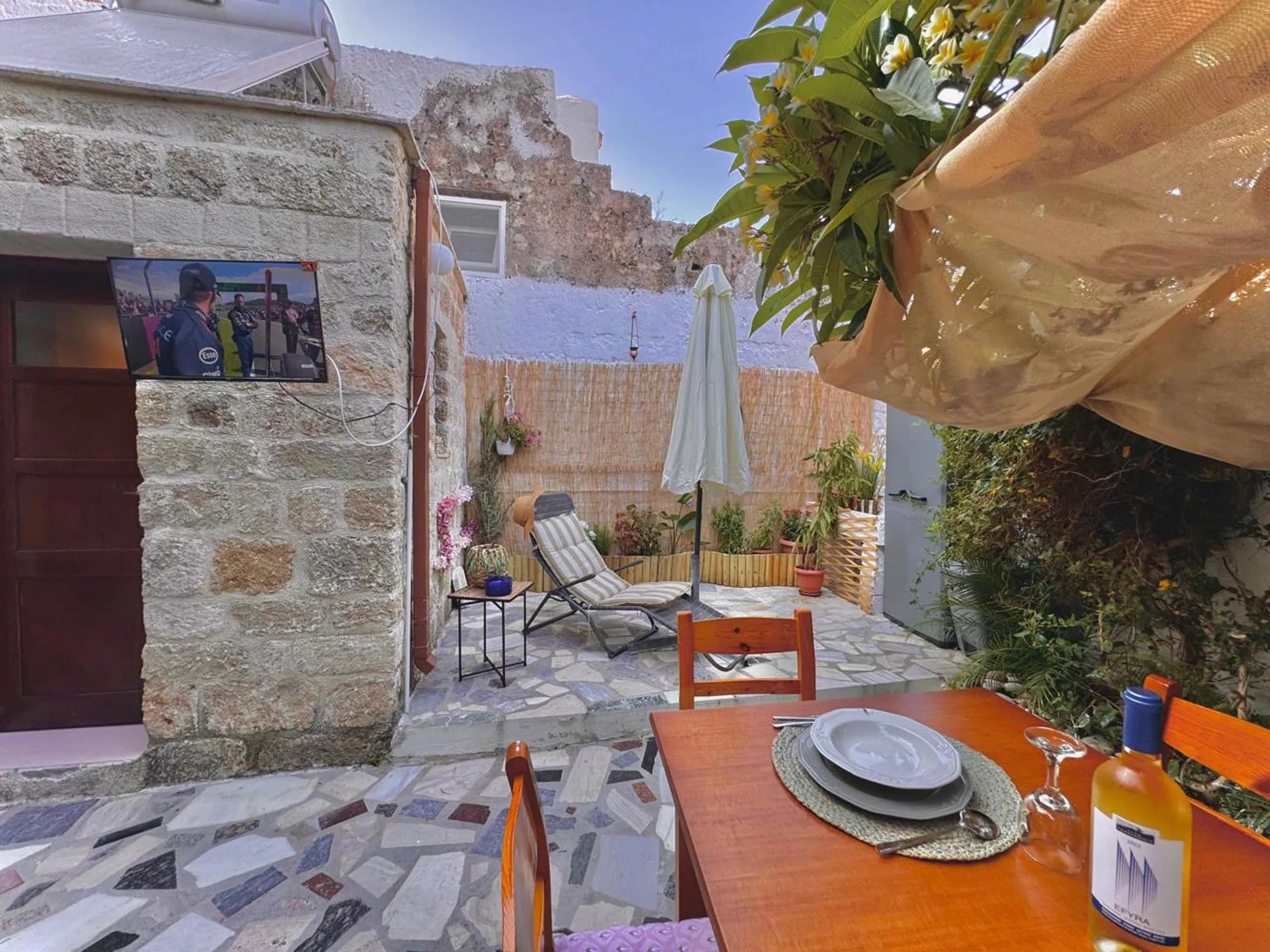 George&Michael Traditional House — photo 3