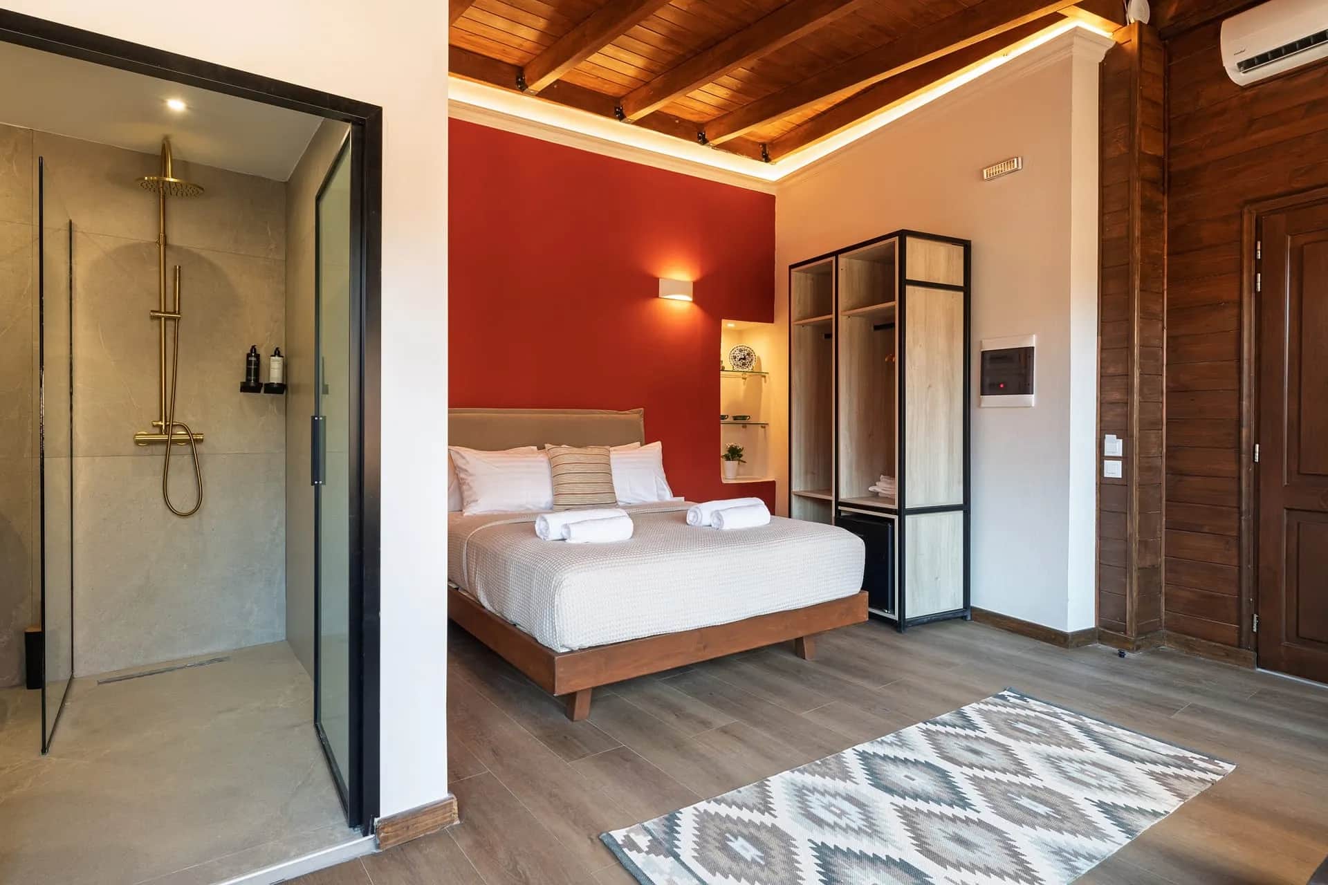 Jivaeri Luxury Suites - Ikaros Suite — photo 3