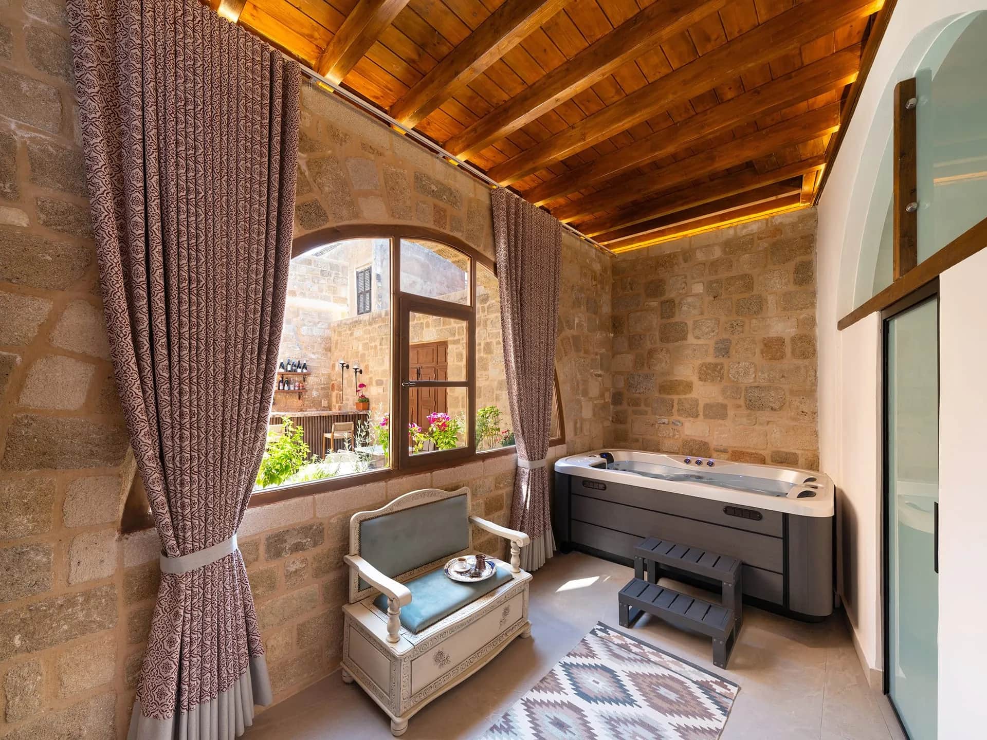Jivaeri Luxury Suites - Souleiman Suite — photo 1