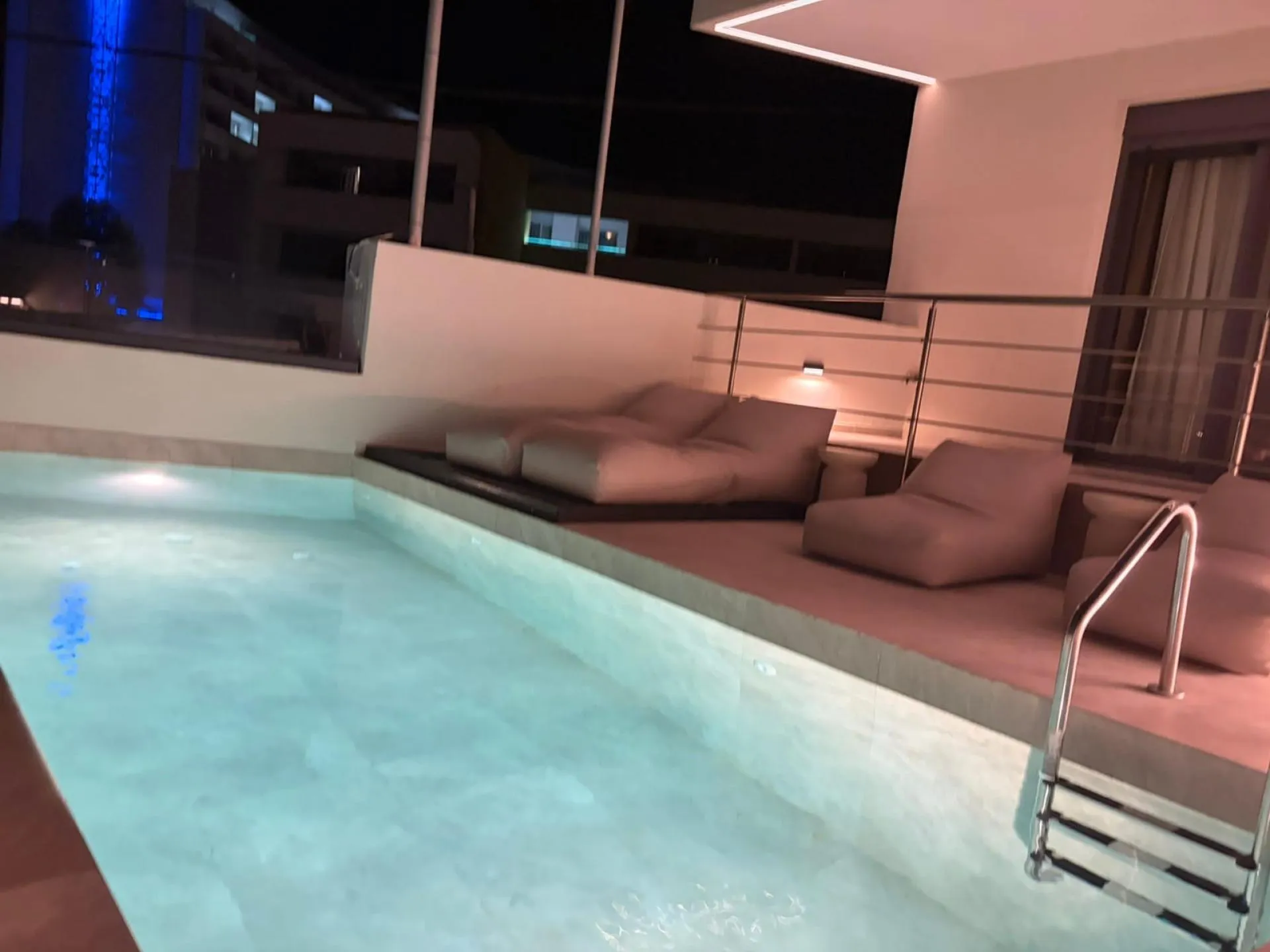 Ixia Elegance with Pool -101 — photo 4