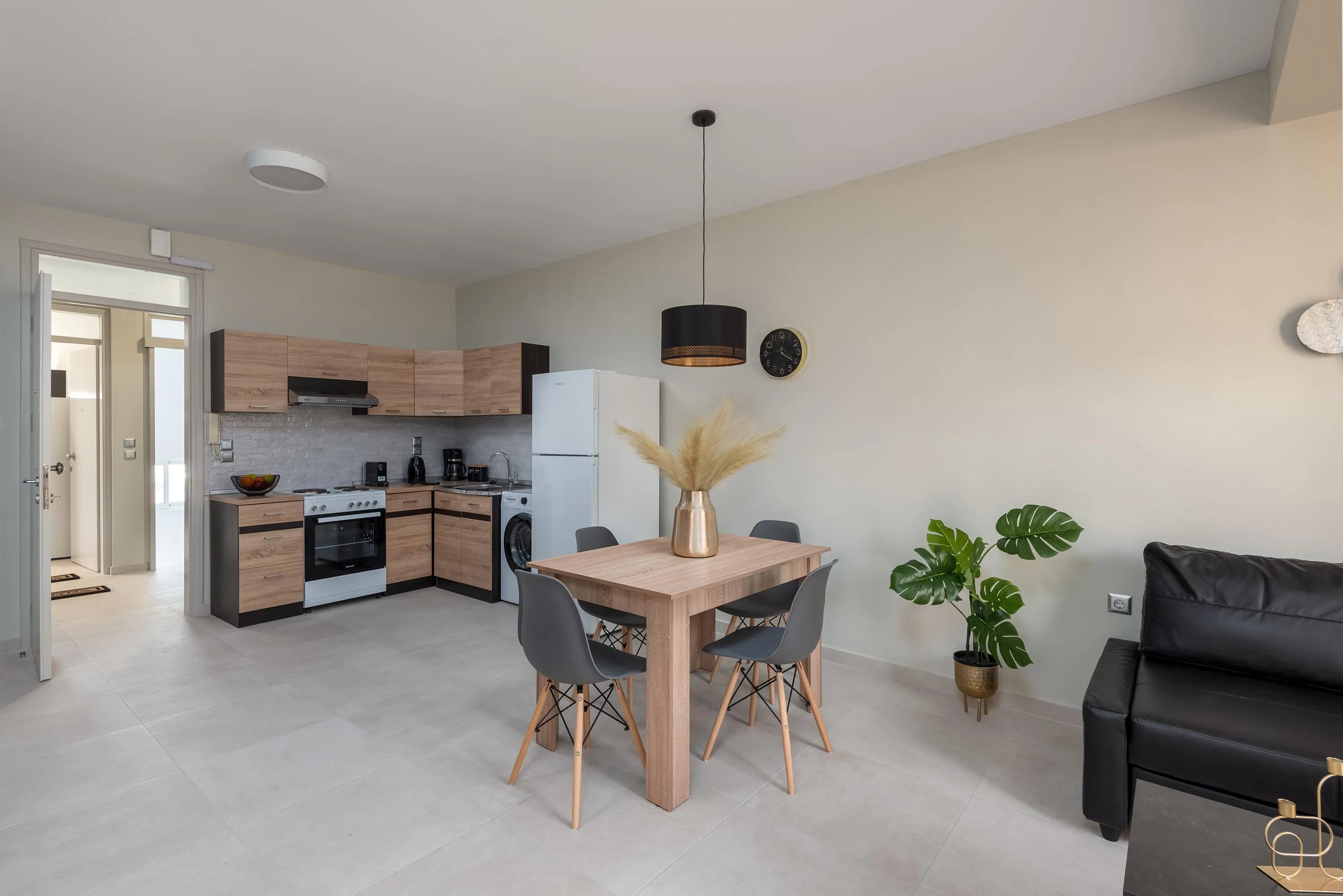 Port Living Apartment 2 — photo 4
