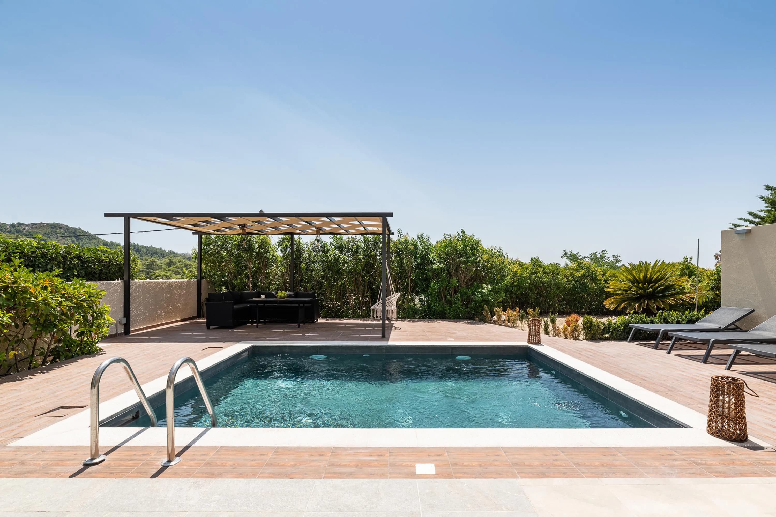 Dioni Pool House — photo 2