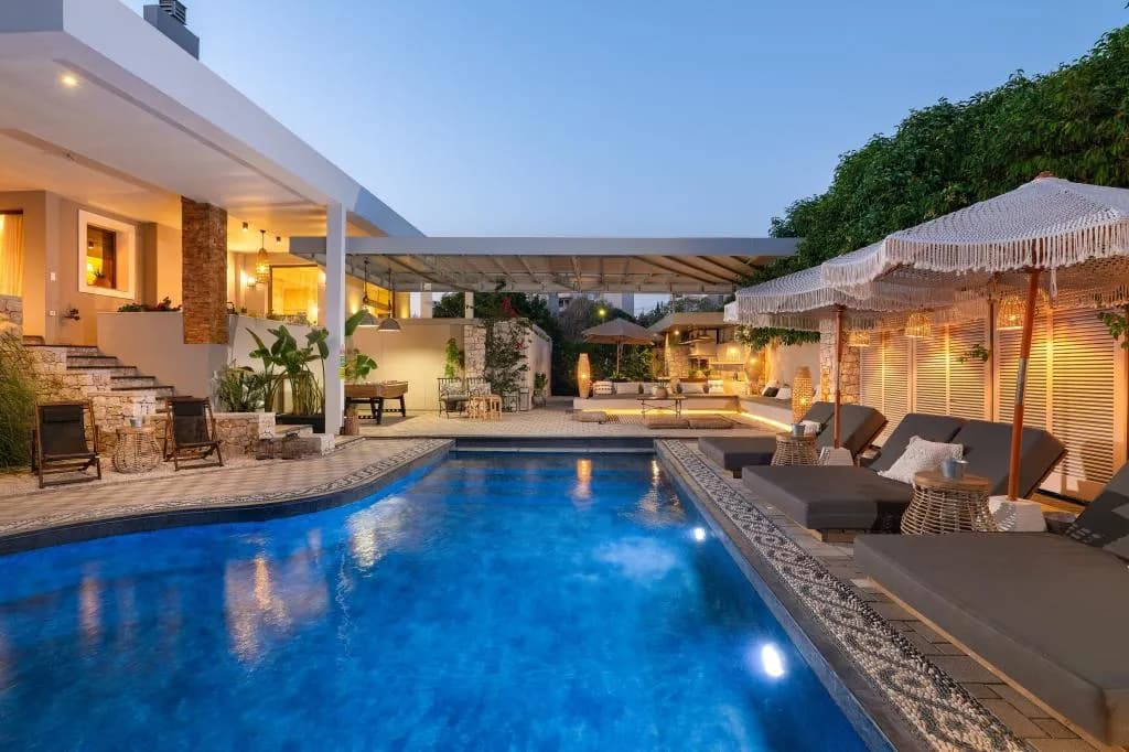 Vento Imperiale Estate, Rhodes City