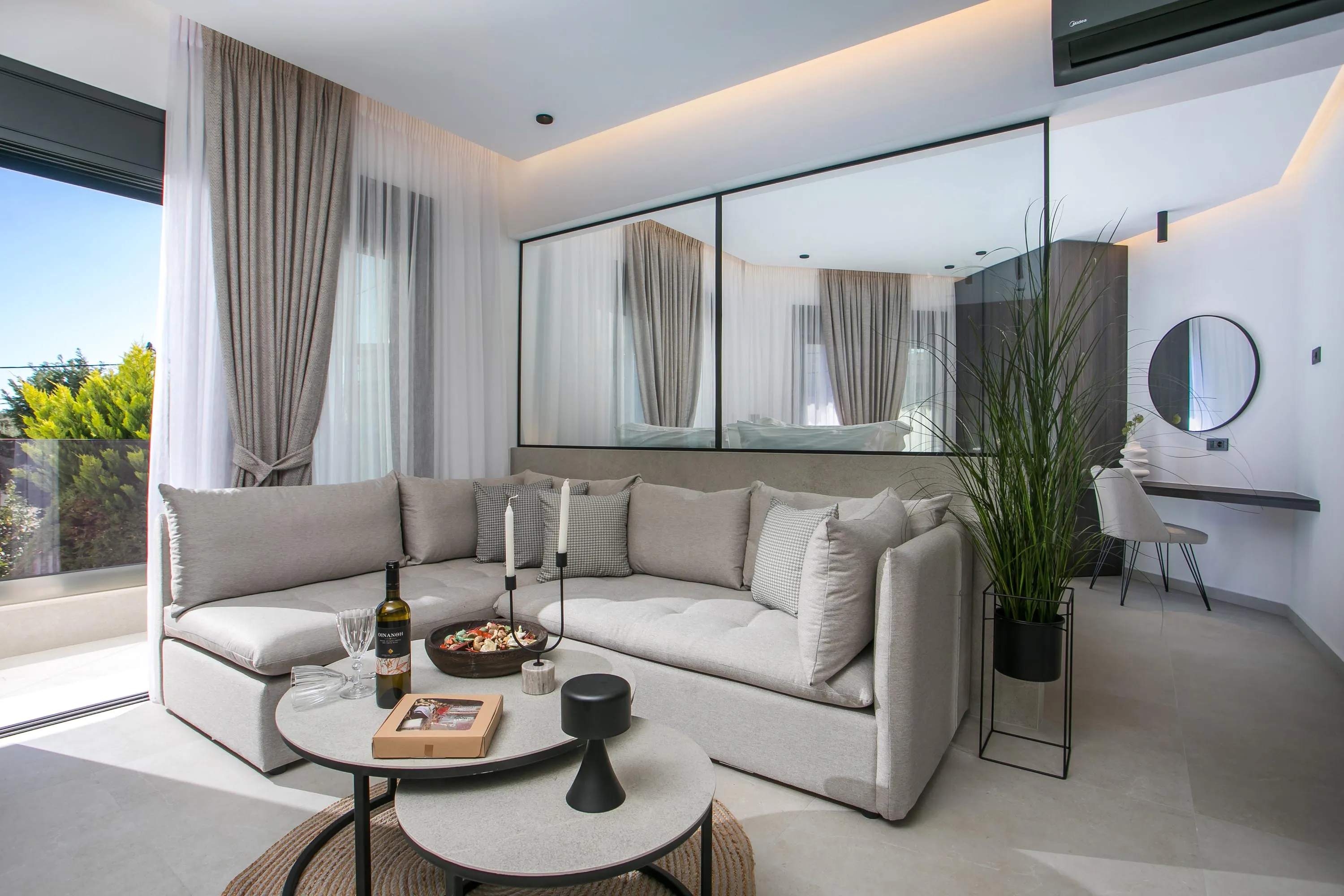 Karma Luxury Suite 7 — photo 1