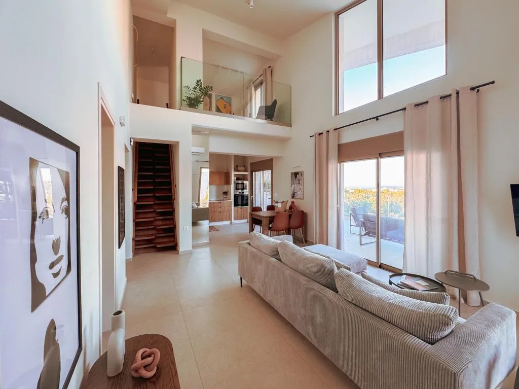Evilion Island Residence, Rhodes City