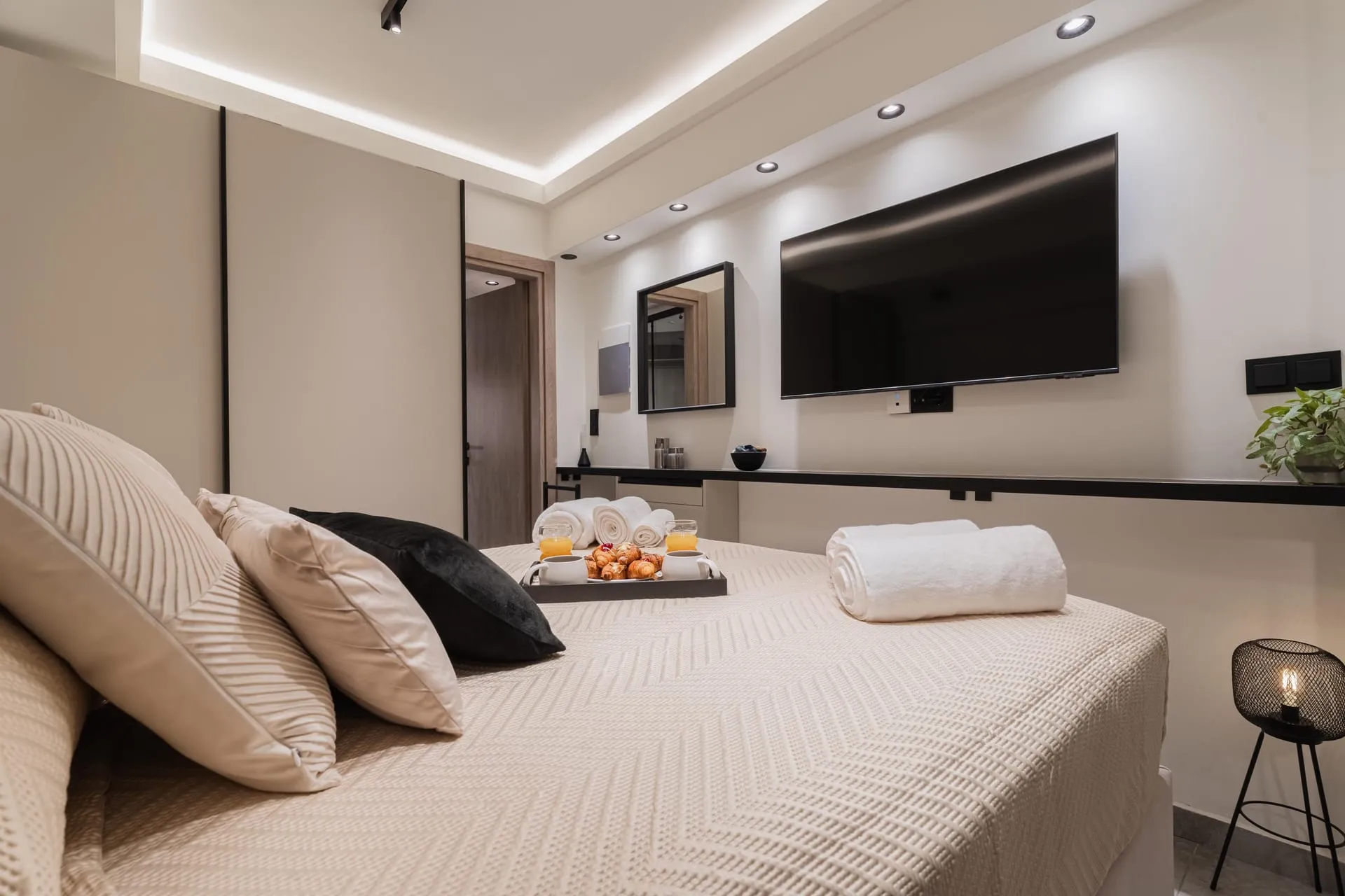 Monte Smith Luxury Suite 1 — photo 4