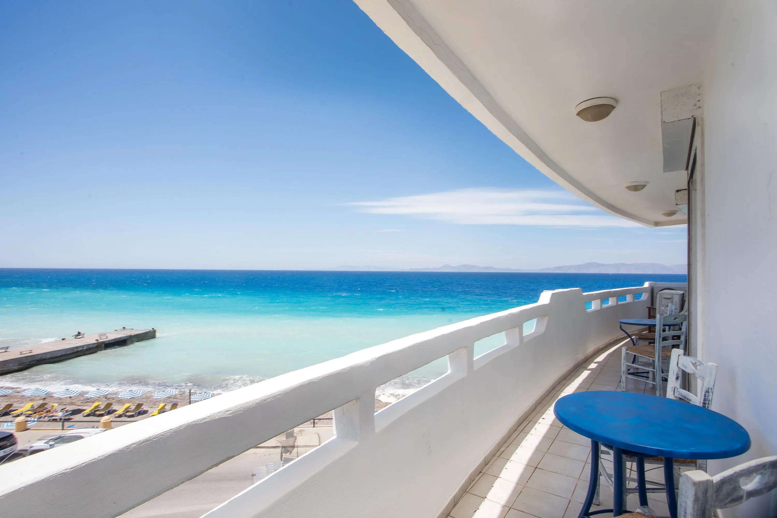 Molos Seaside Apartment — photo 1