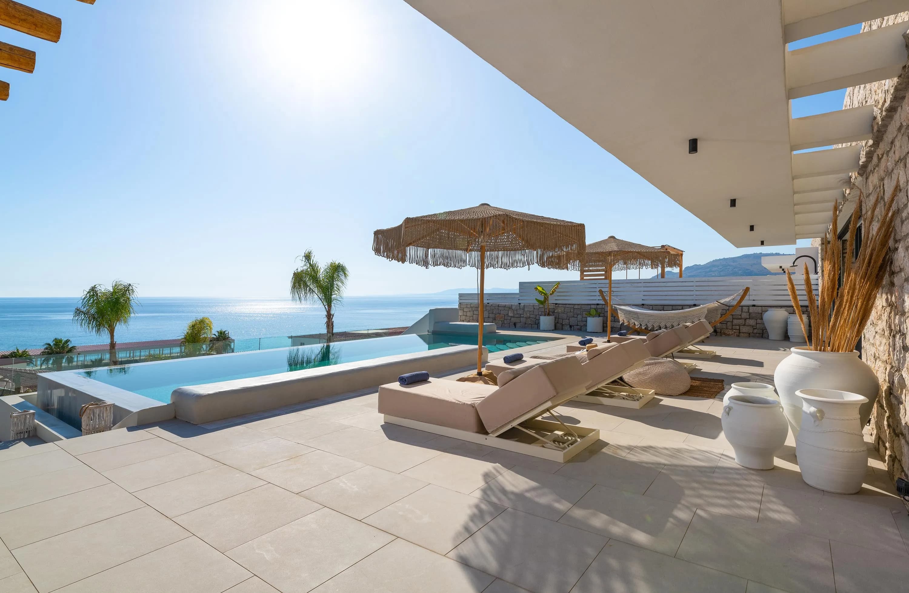 Lido White Villa — photo 1