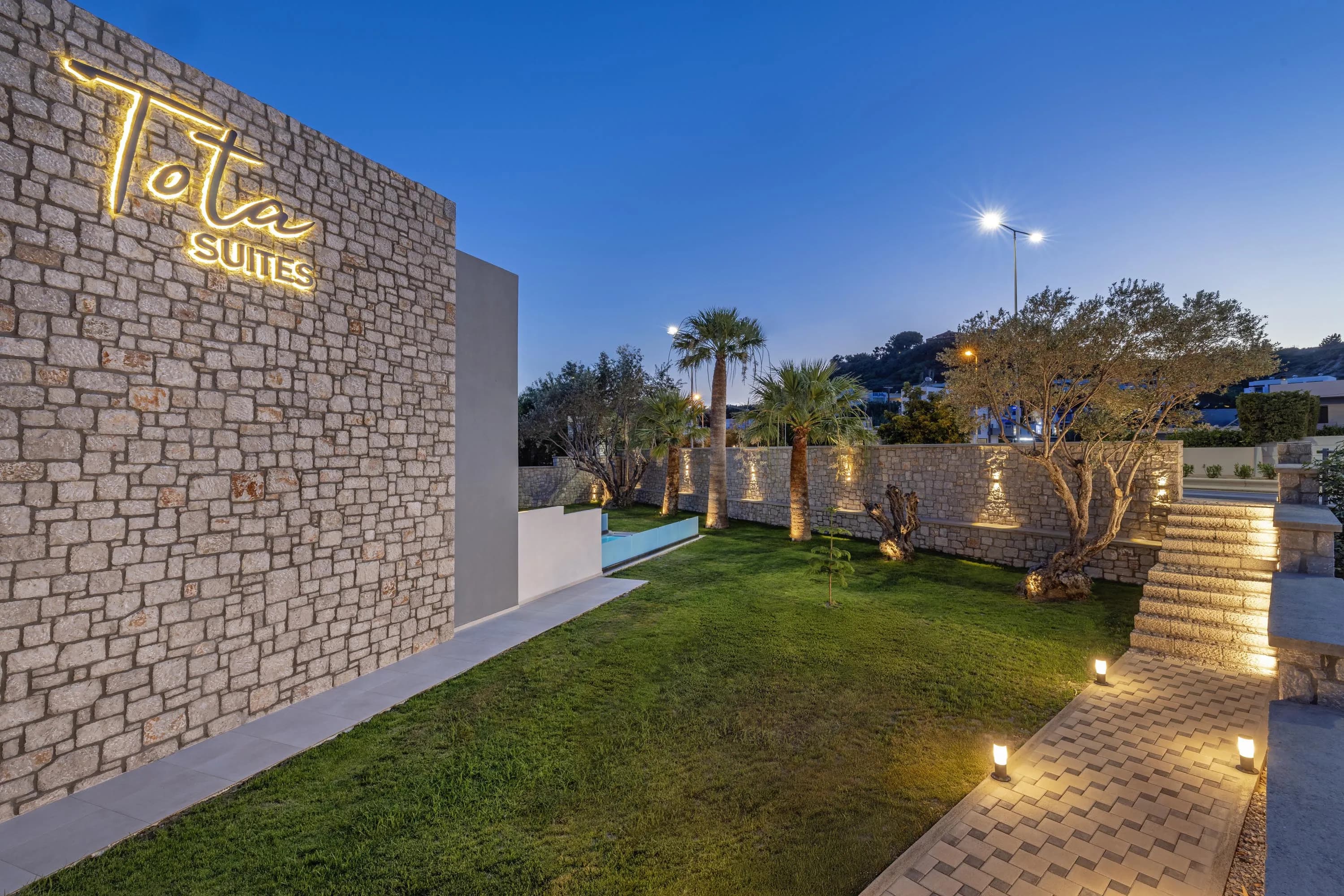 Tota Suites 4 — photo 1
