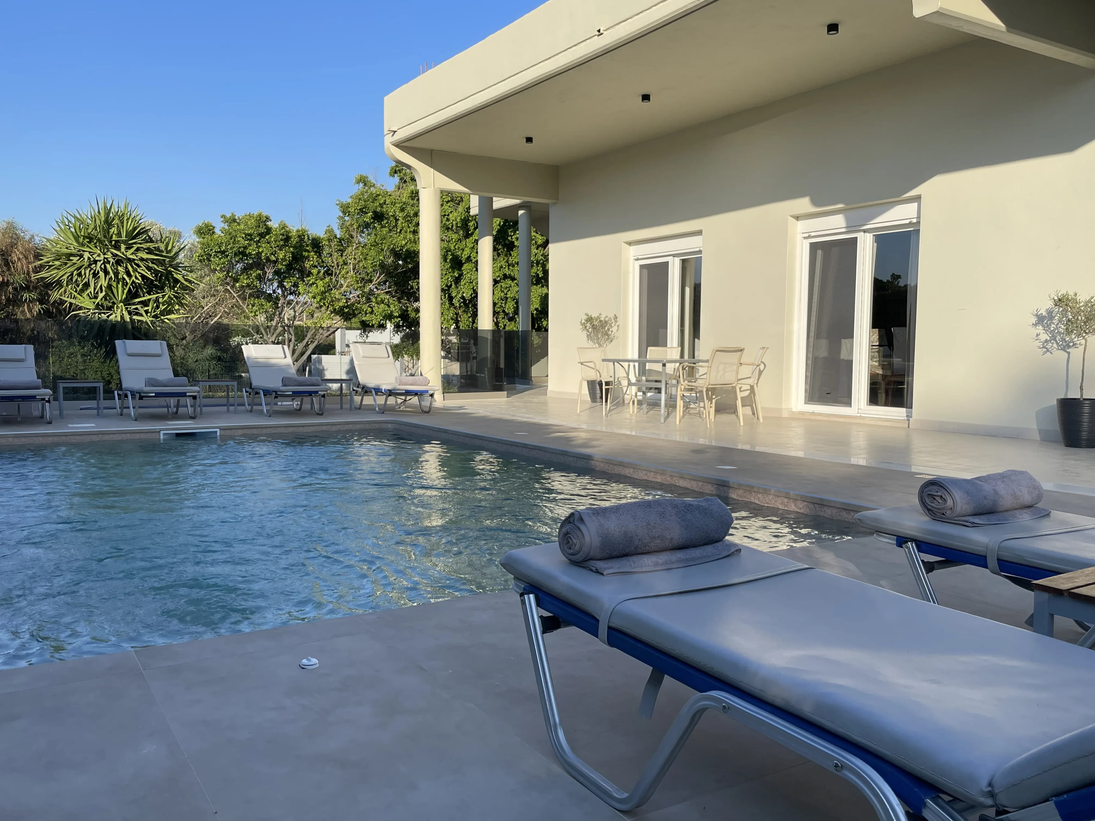 Cielo Hillside Villa — photo 3