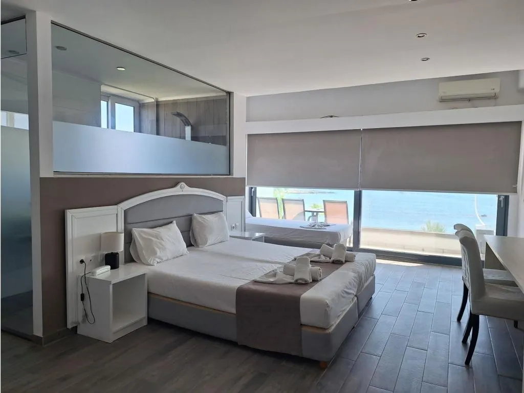 Lido Star Faliraki - Triple Room with Sea View, Poseidonos