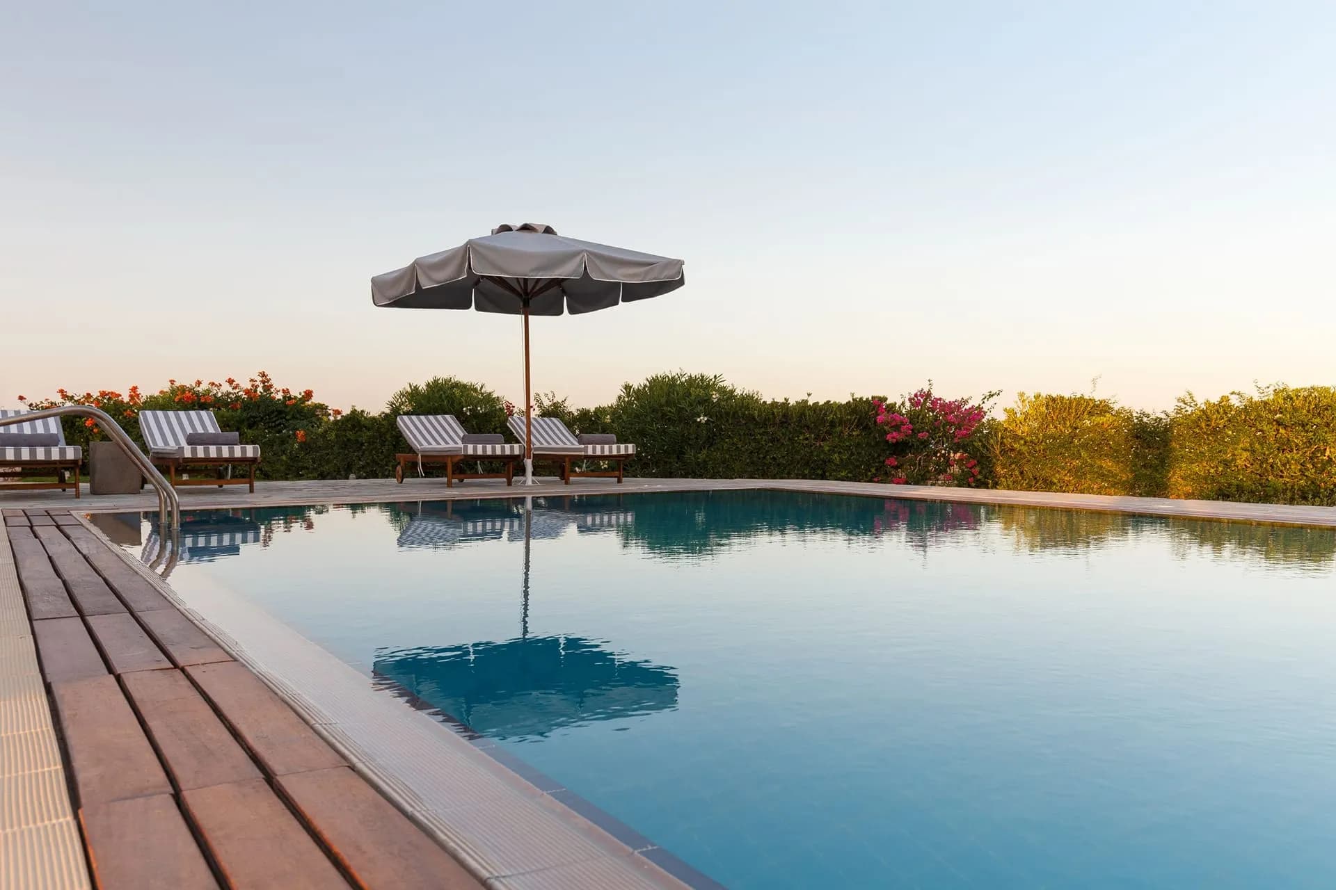 Belvedere Beachfront Villa — photo 3