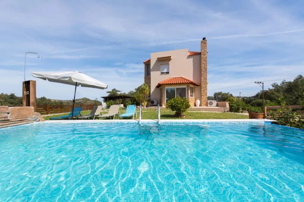 Natura House , Treis