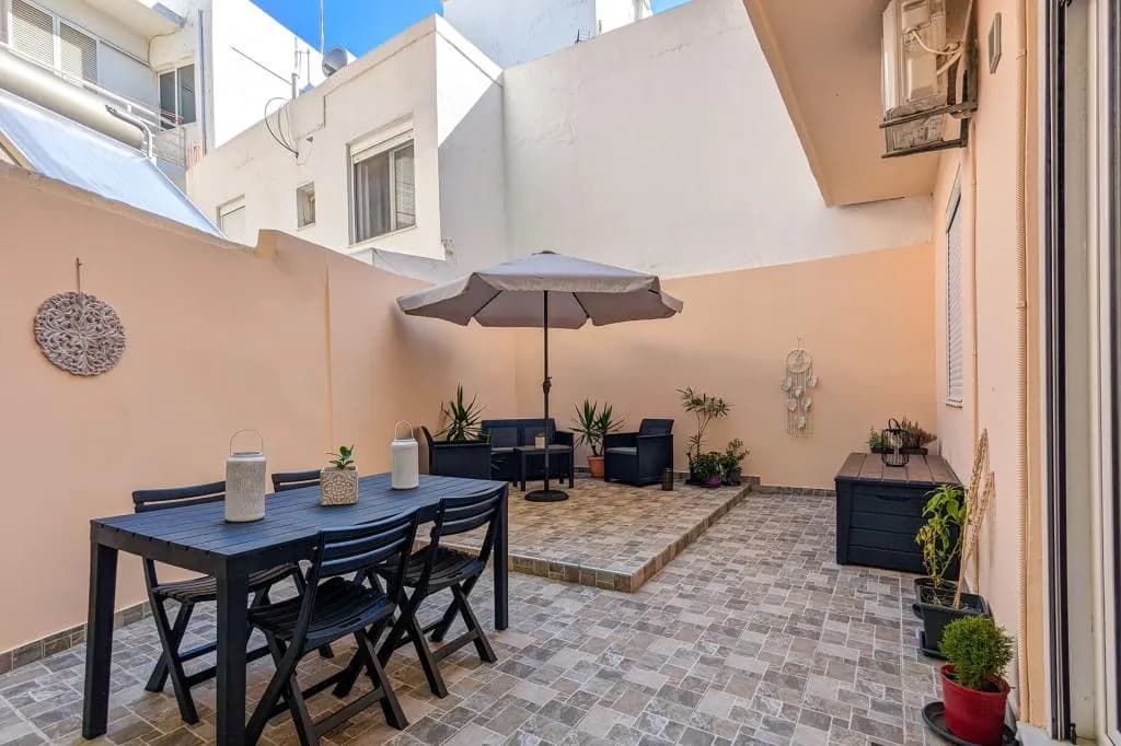 Niohori Little House, Rhodes City