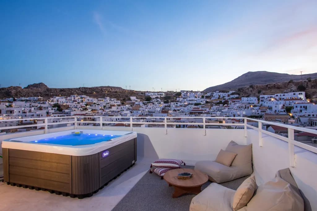 Heritage Luxury Suites - Grand Casa, Koskinou