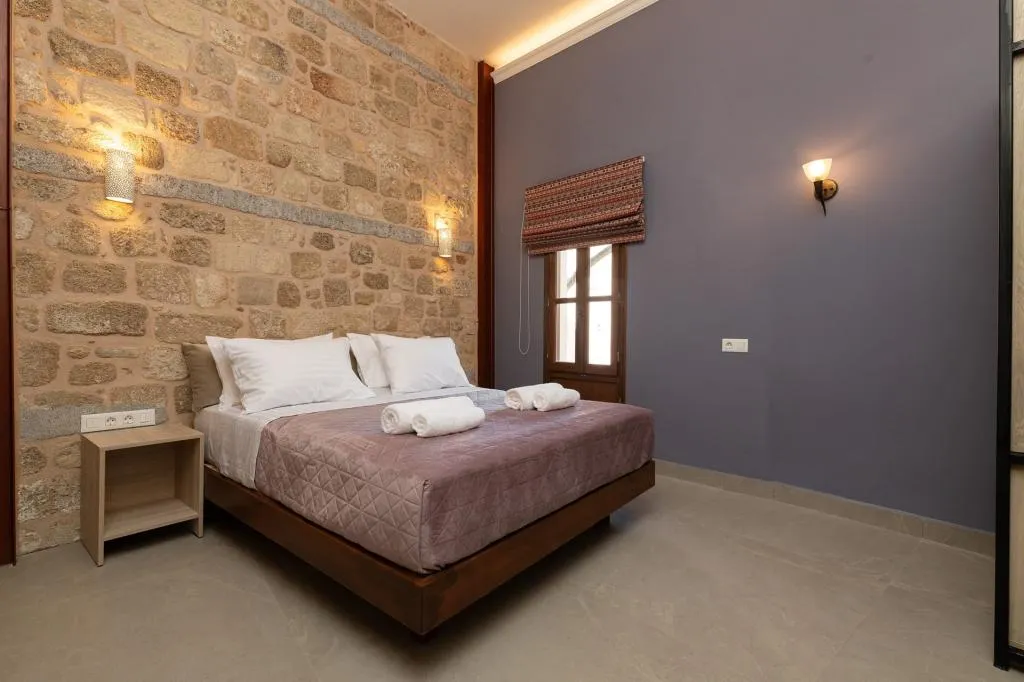 Jivaeri Luxury Suites - Colossos Suite, Rhodes City